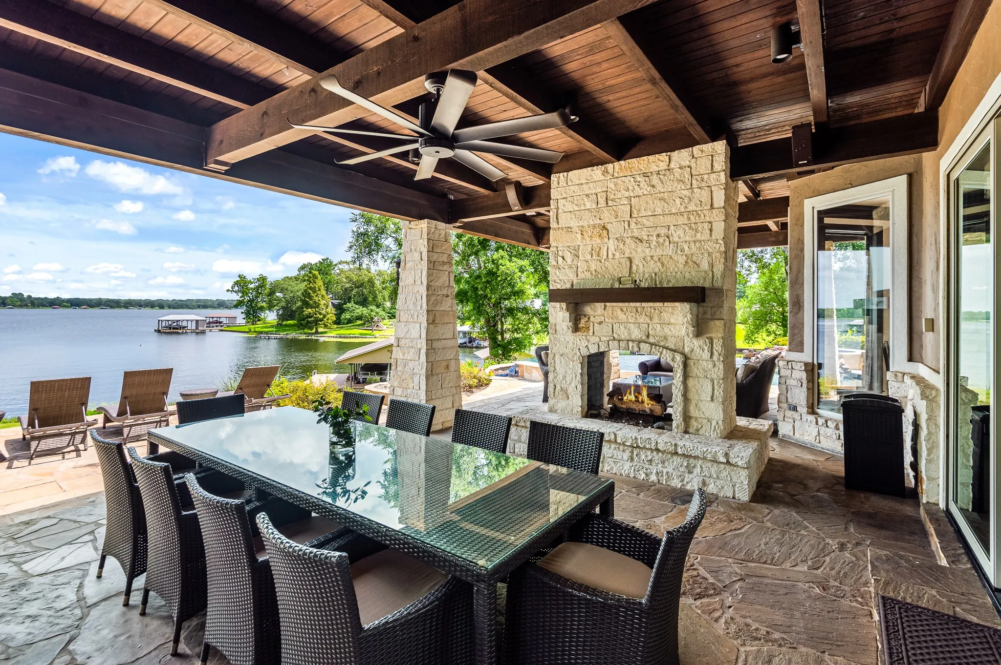 Single Family Residence For Sale in Henderson County , 3637 County Road 4804, Athens, Texas 75752, 5 Bedrooms, 6 Bathrooms, 2 Garage spaces, 7,841 Sqft, built in 2002, Price $3,495,000, mls#21340615, Real Estate Agent in Athens, Homes For Sale in Henderson county, Homes For Sale in Athens, Realtor in Athens Texas, Real Estate Brokerage Independent Realty Texas, Luminita Cordes Realtor