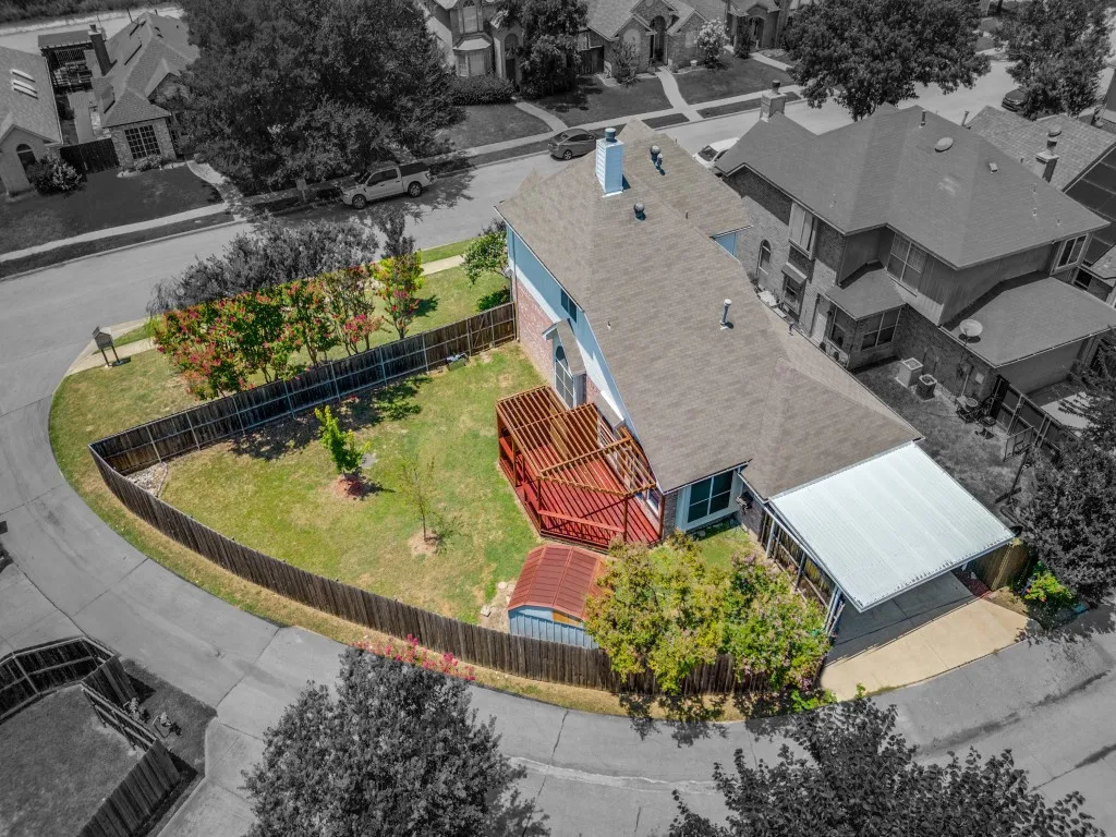 Huge Corner Lot!