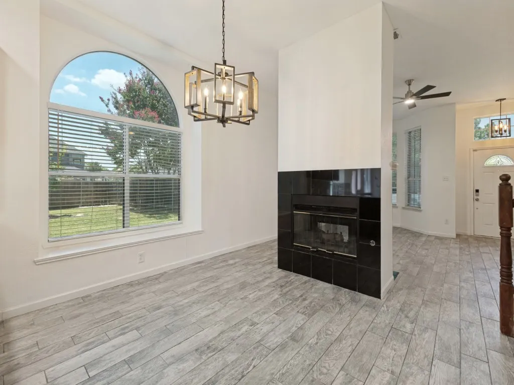 Single Family Residence For Sale in Dallas County , 6913 Conestoga Drive, Rowlett, Texas 75089, 3 Bedroom, 3 Bathroom, 2 Garage spaces, 1,917 Sqft, built in 1991, mls#21339903, Real Estate Agent in Rowlett, Homes For Sale in Dallas county, Homes For Sale in Rowlett, Realtor in Rowlett Texas, Real Estate Brokerage Independent Realty Texas, Luminita Cordes Realtor