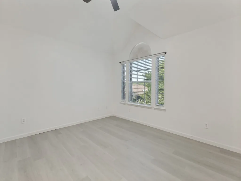 Single Family Residence For Sale in Dallas County , 6913 Conestoga Drive, Rowlett, Texas 75089, 3 Bedroom, 3 Bathroom, 2 Garage spaces, 1,917 Sqft, built in 1991, mls#21339903, Real Estate Agent in Rowlett, Homes For Sale in Dallas county, Homes For Sale in Rowlett, Realtor in Rowlett Texas, Real Estate Brokerage Independent Realty Texas, Luminita Cordes Realtor