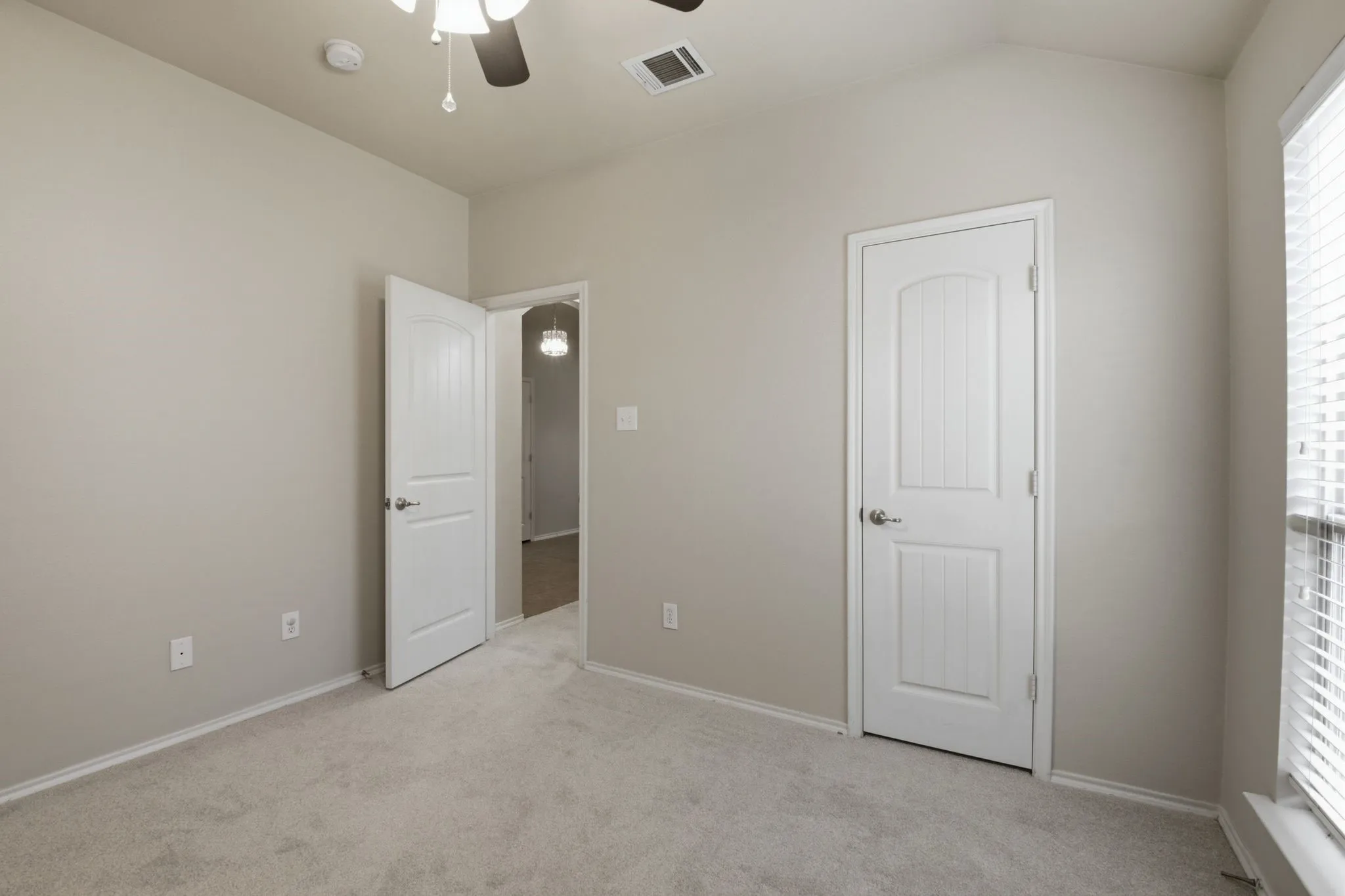 Single Family Residence For Sale in Collin County , 125 Meadow Crest Drive, Princeton, Texas 75407, 3 Bedroom, 2 Bathroom, 2 Garage spaces, 1,873 Sqft, built in 2012, mls#21340063, Real Estate Agent in Princeton, Homes For Sale in Collin county, Homes For Sale in Princeton, Realtor in Princeton Texas, Real Estate Brokerage Independent Realty Texas, Luminita Cordes Realtor