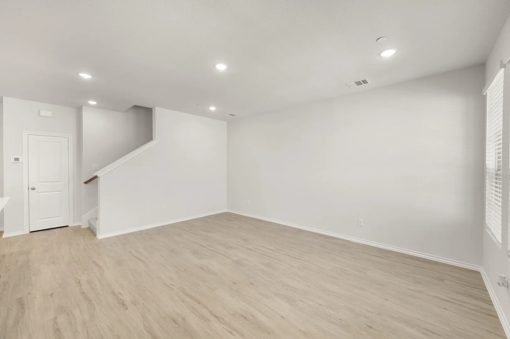 4504 Avion- Living Room
