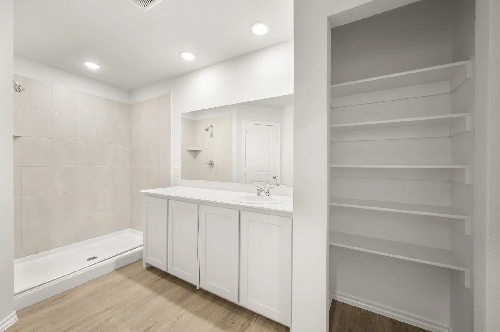 4504 Avion- Primary Suite-4