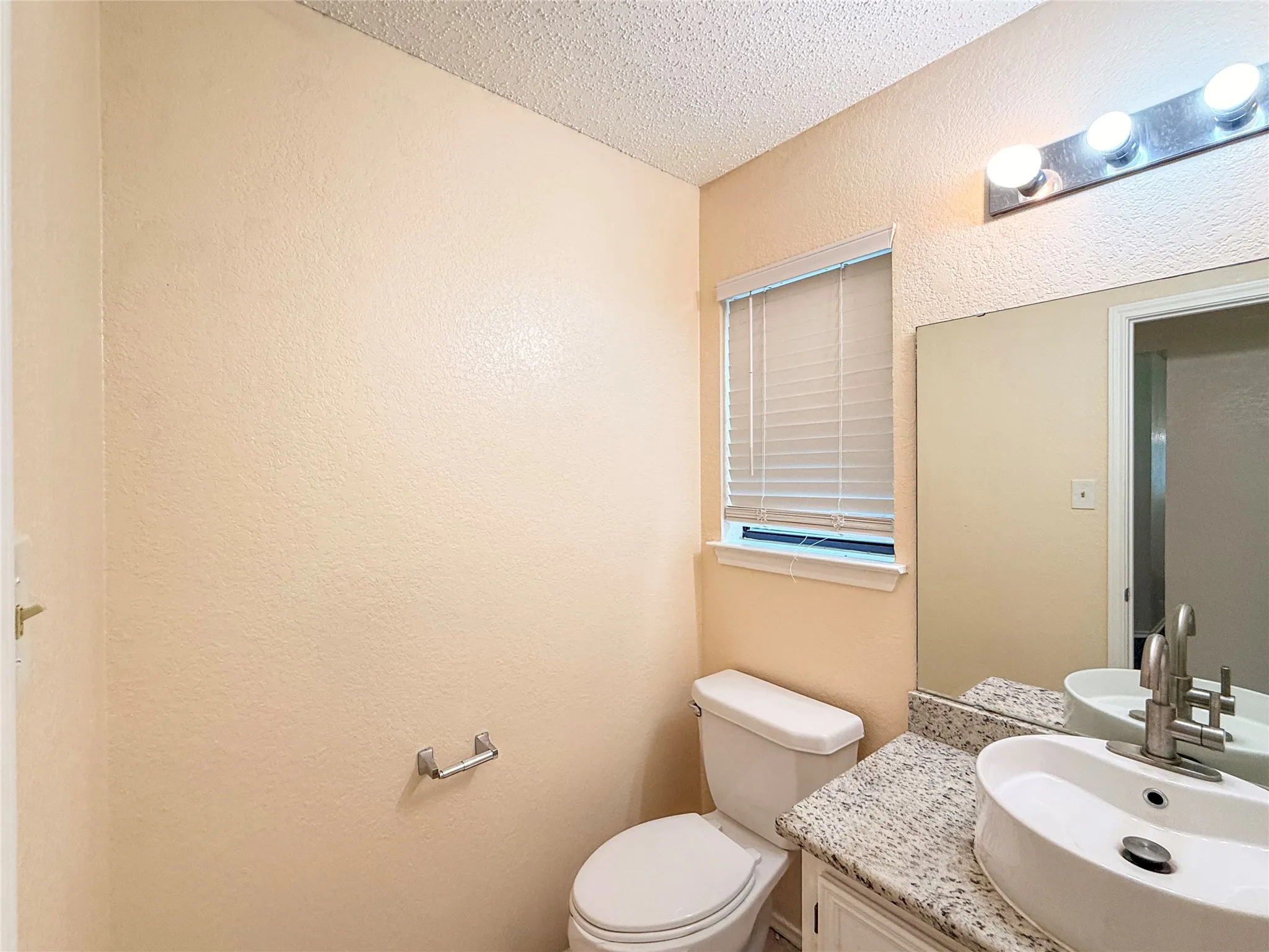 Single Family Residence For Sale in Coryell County , 506 Hayloft Circle, Copperas Cove, Texas 76522, 5 Bedroom, 3 Bathroom, 2 Garage spaces, 2,706 Sqft, built in 1994, mls#21339448, Real Estate Agent in Copperas Cove, Homes For Sale in Coryell county, Homes For Sale in Copperas Cove, Realtor in Copperas Cove Texas, Real Estate Brokerage Independent Realty Texas, Luminita Cordes Realtor