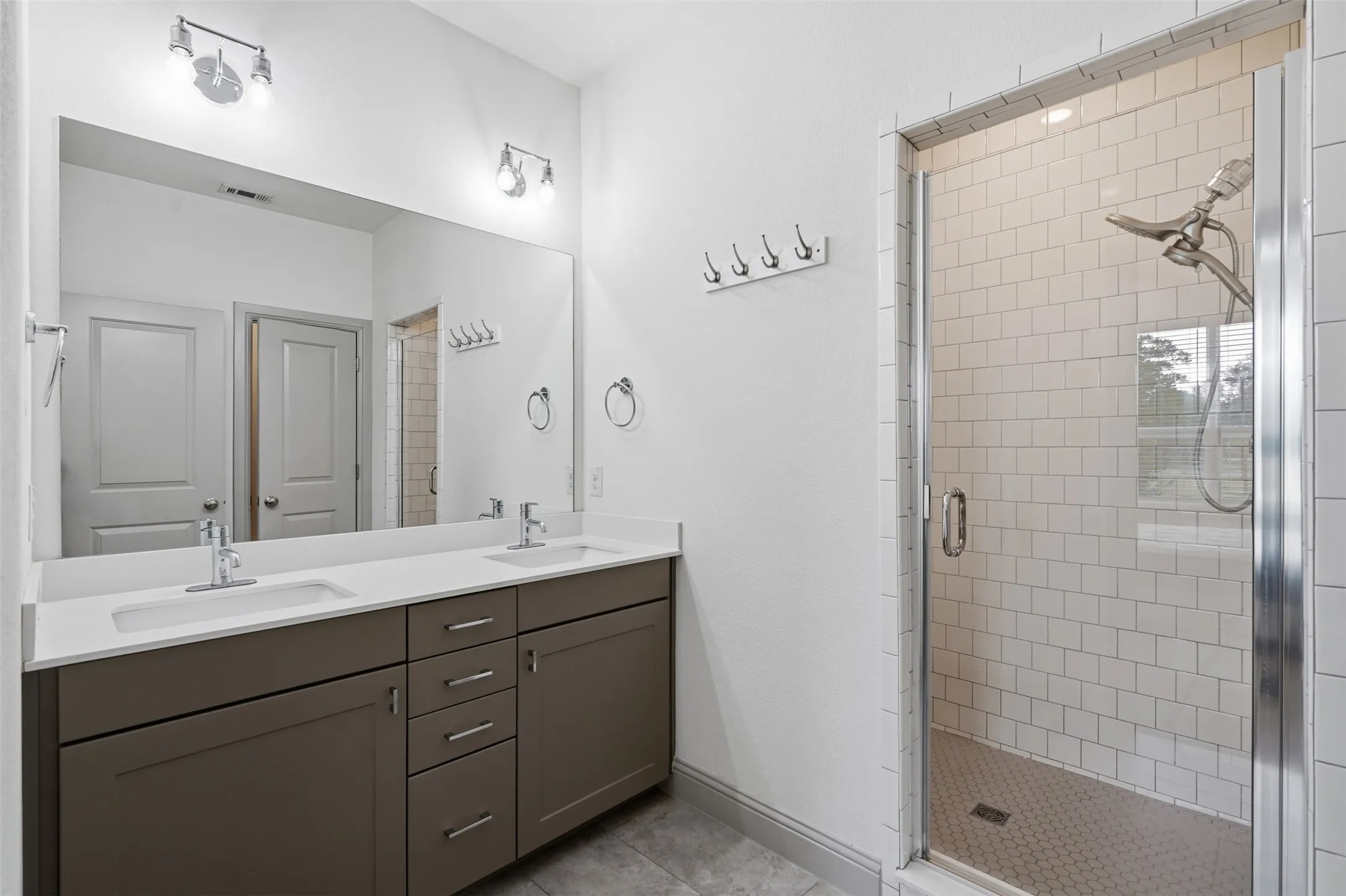 Townhouse For Sale in Tarrant County , 3126 Wayside Avenue, Fort Worth, Texas 76110, 3 Bedrooms, 3 Bathrooms, 2 Garage spaces, 1,922 Sqft, built in 2020, Price $645,000, mls#21340214, Real Estate Agent in Fort Worth, Homes For Sale in Tarrant county, Homes For Sale in Fort Worth, Realtor in Fort Worth Texas, Real Estate Brokerage Independent Realty Texas, Luminita Cordes Realtor