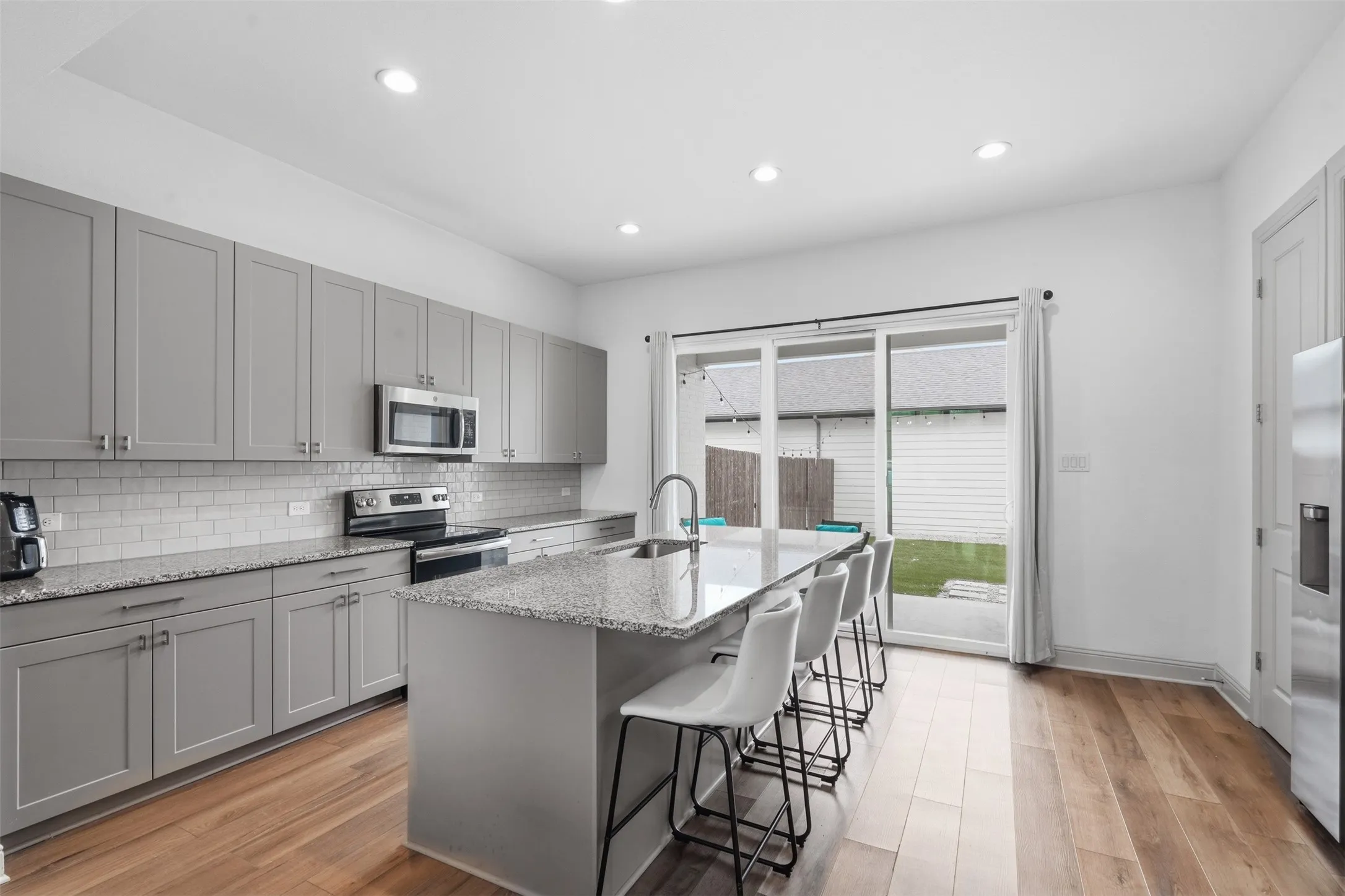 Townhouse For Sale in Tarrant County , 3126 Wayside Avenue, Fort Worth, Texas 76110, 3 Bedrooms, 3 Bathrooms, 2 Garage spaces, 1,922 Sqft, built in 2020, Price $645,000, mls#21340214, Real Estate Agent in Fort Worth, Homes For Sale in Tarrant county, Homes For Sale in Fort Worth, Realtor in Fort Worth Texas, Real Estate Brokerage Independent Realty Texas, Luminita Cordes Realtor