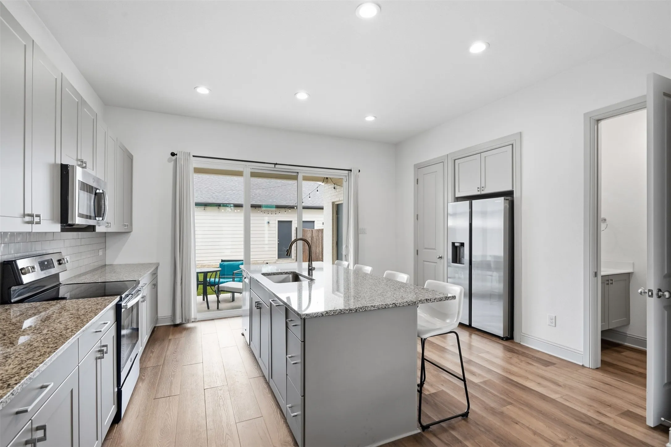 Townhouse For Sale in Tarrant County , 3126 Wayside Avenue, Fort Worth, Texas 76110, 3 Bedrooms, 3 Bathrooms, 2 Garage spaces, 1,922 Sqft, built in 2020, Price $645,000, mls#21340214, Real Estate Agent in Fort Worth, Homes For Sale in Tarrant county, Homes For Sale in Fort Worth, Realtor in Fort Worth Texas, Real Estate Brokerage Independent Realty Texas, Luminita Cordes Realtor