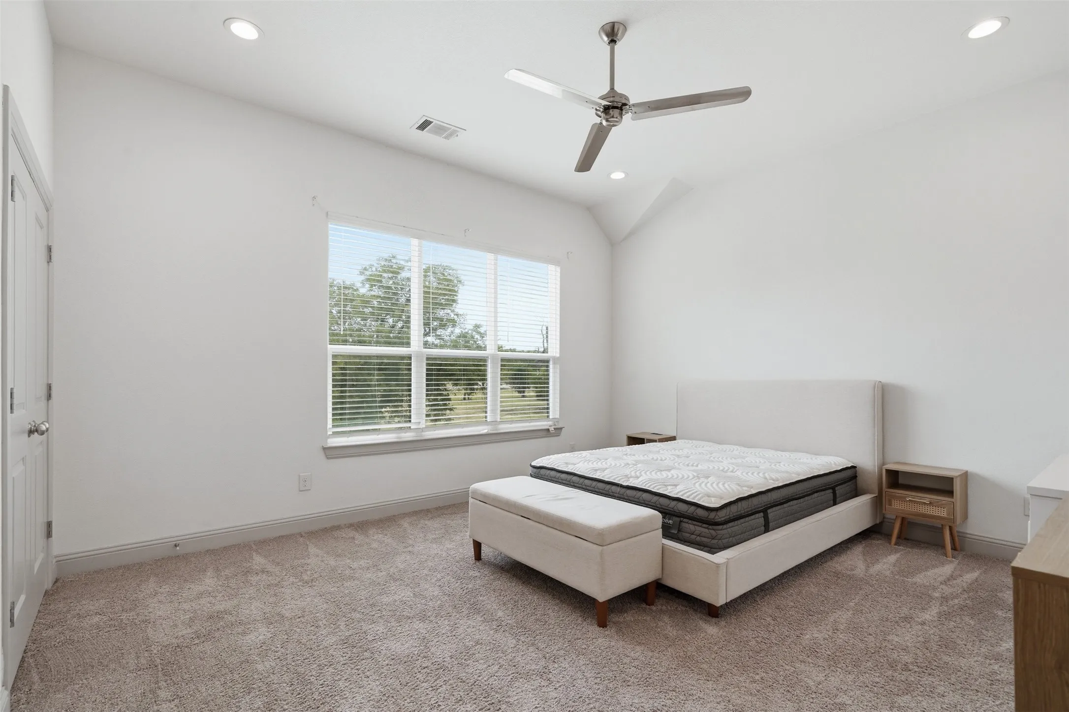 Townhouse For Sale in Tarrant County , 3126 Wayside Avenue, Fort Worth, Texas 76110, 3 Bedrooms, 3 Bathrooms, 2 Garage spaces, 1,922 Sqft, built in 2020, Price $645,000, mls#21340214, Real Estate Agent in Fort Worth, Homes For Sale in Tarrant county, Homes For Sale in Fort Worth, Realtor in Fort Worth Texas, Real Estate Brokerage Independent Realty Texas, Luminita Cordes Realtor