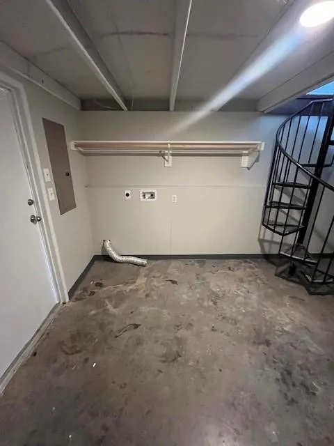 Barndo laundry area