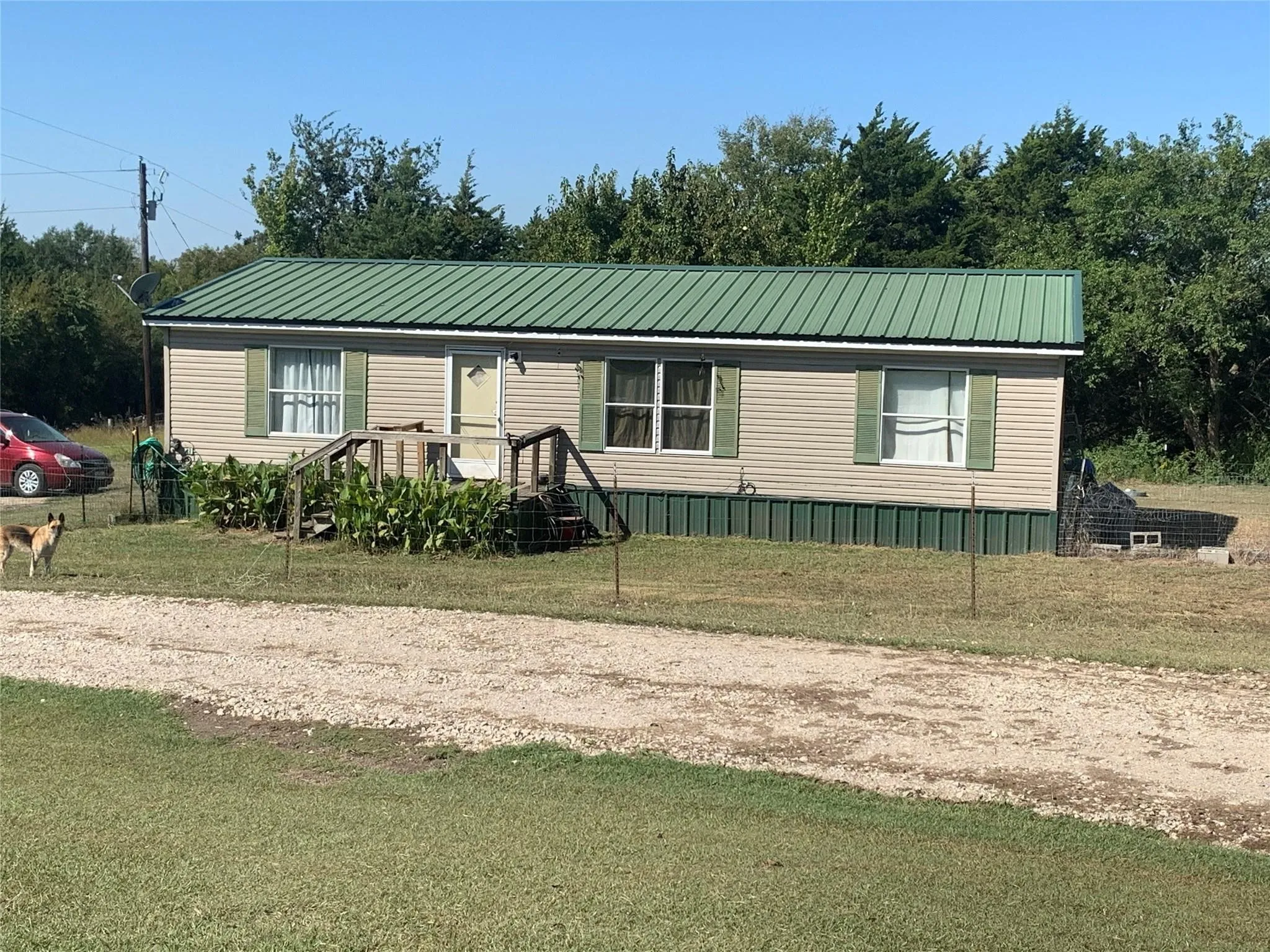 2nd 3 bedroom, 2 bathroom mobile home on property