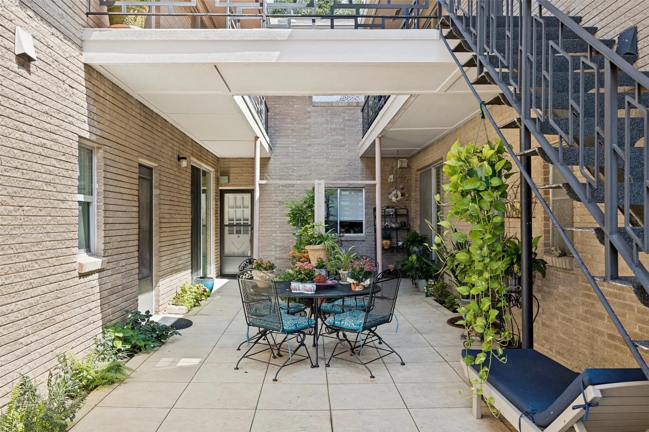New Orleans style patio
