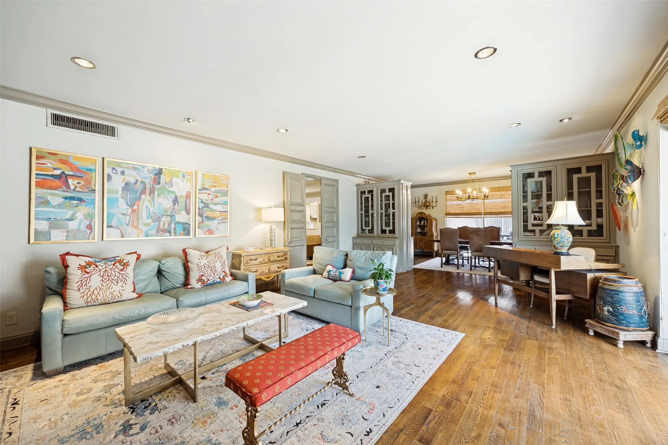 Condominium For Sale in Dallas County , 6318 Bandera Avenue D, Dallas, Texas 75225, 2 Bedroom, 2 Bathroom, Garage spaces, 1,932 Sqft, built in 1960, mls#21333638, Real Estate Agent in Dallas, Homes For Sale in Dallas county, Homes For Sale in Dallas, Realtor in Dallas Texas, Real Estate Brokerage Independent Realty Texas, Luminita Cordes Realtor