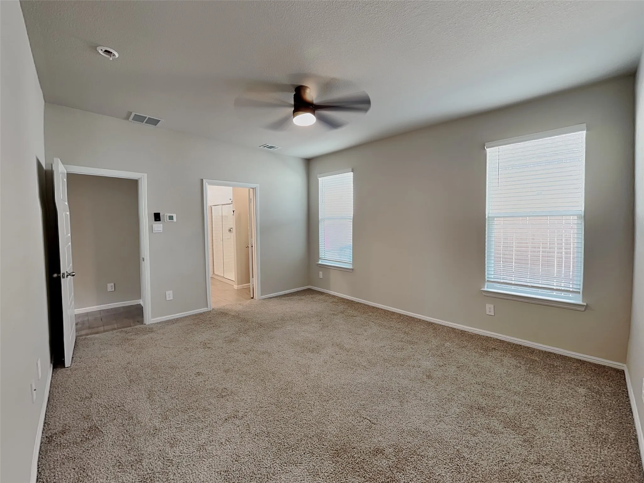 Single Family Residence For Rent in Tarrant County , 6721 Lake Overlook Drive, Fort Worth, Texas 76135, 3 Bedrooms, 2 Bathrooms, 2 Garage spaces, 1,602 Sqft, built in 2024, Price $2,075, mls#21340648, Real Estate Agent in Fort Worth, Homes For Rent in Tarrant county, Homes For Rent in Fort Worth, Realtor in Fort Worth Texas, Real Estate Brokerage Independent Realty Texas, Luminita Cordes Realtor