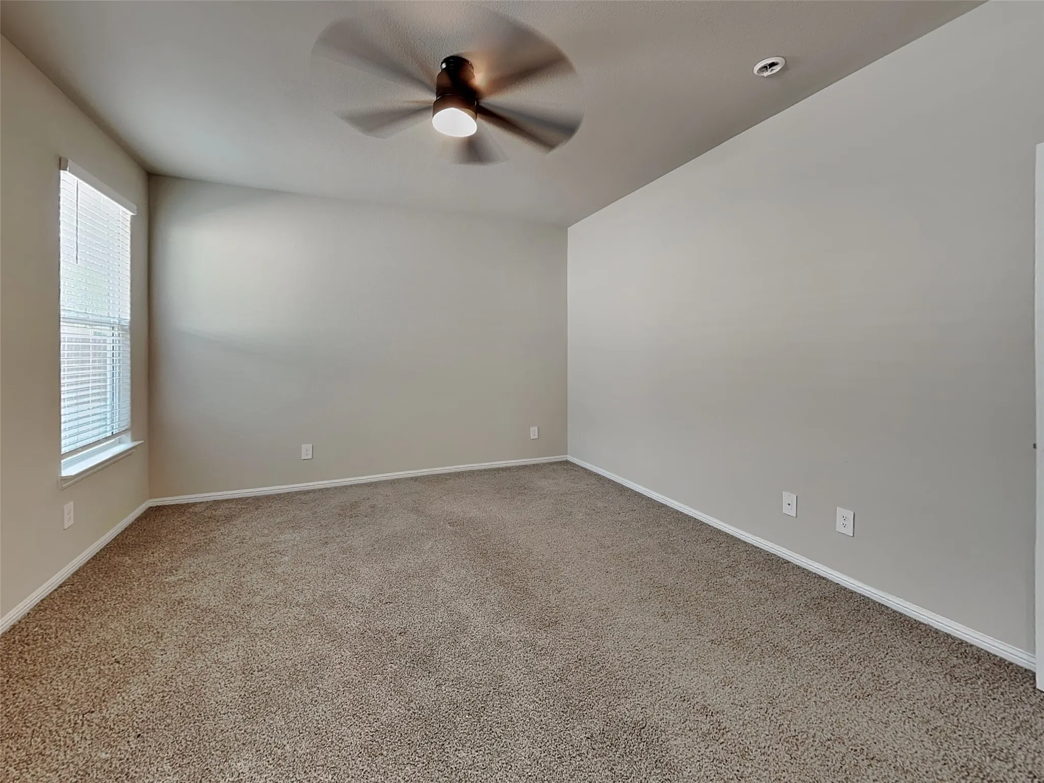Single Family Residence For Rent in Tarrant County , 6721 Lake Overlook Drive, Fort Worth, Texas 76135, 3 Bedrooms, 2 Bathrooms, 2 Garage spaces, 1,602 Sqft, built in 2024, Price $2,075, mls#21340648, Real Estate Agent in Fort Worth, Homes For Rent in Tarrant county, Homes For Rent in Fort Worth, Realtor in Fort Worth Texas, Real Estate Brokerage Independent Realty Texas, Luminita Cordes Realtor