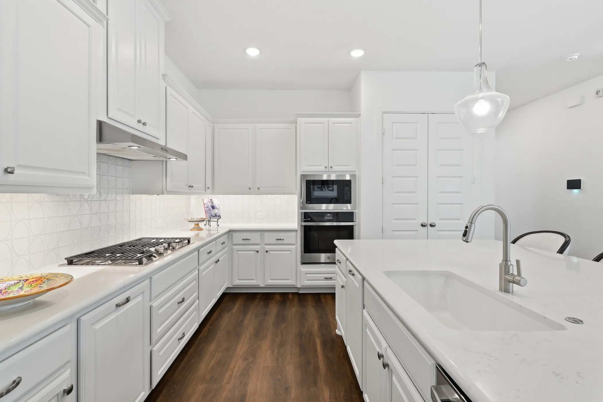 Single Family Residence For Sale in Tarrant County , 4772 Kings Garden Parkway, Arlington, Texas 76005, 2 Bedroom, 2 Bathroom, 2 Garage spaces, 2,251 Sqft, built in 2022, mls#21339391, Real Estate Agent in Arlington, Homes For Sale in Tarrant county, Homes For Sale in Arlington, Realtor in Arlington Texas, Real Estate Brokerage Independent Realty Texas, Luminita Cordes Realtor