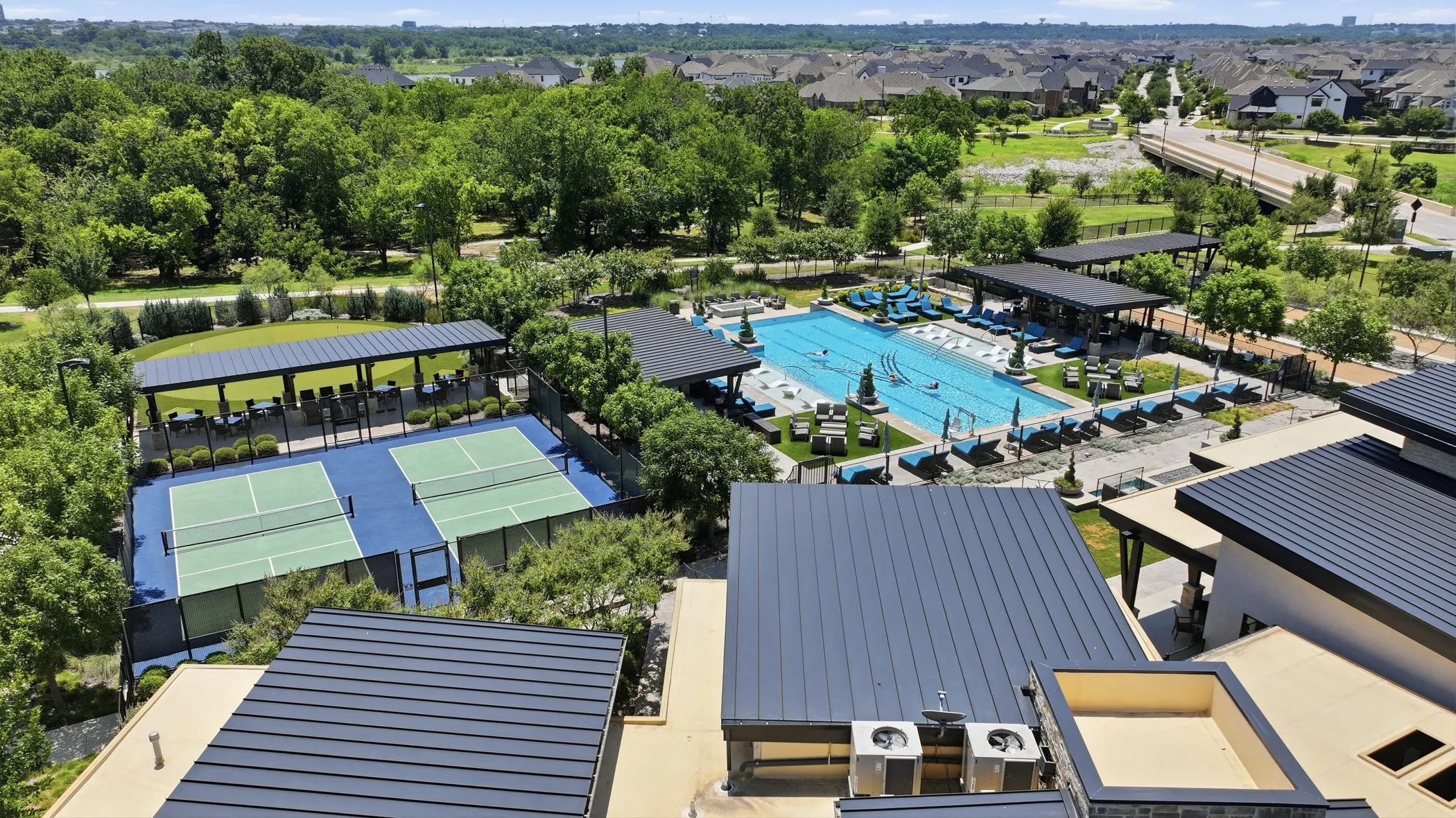 Single Family Residence For Sale in Tarrant County , 4772 Kings Garden Parkway, Arlington, Texas 76005, 2 Bedroom, 2 Bathroom, 2 Garage spaces, 2,251 Sqft, built in 2022, mls#21339391, Real Estate Agent in Arlington, Homes For Sale in Tarrant county, Homes For Sale in Arlington, Realtor in Arlington Texas, Real Estate Brokerage Independent Realty Texas, Luminita Cordes Realtor