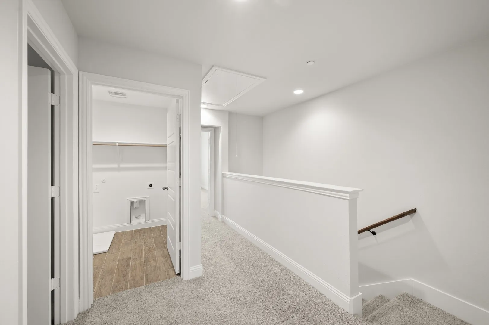 656 Sandiford- Landing