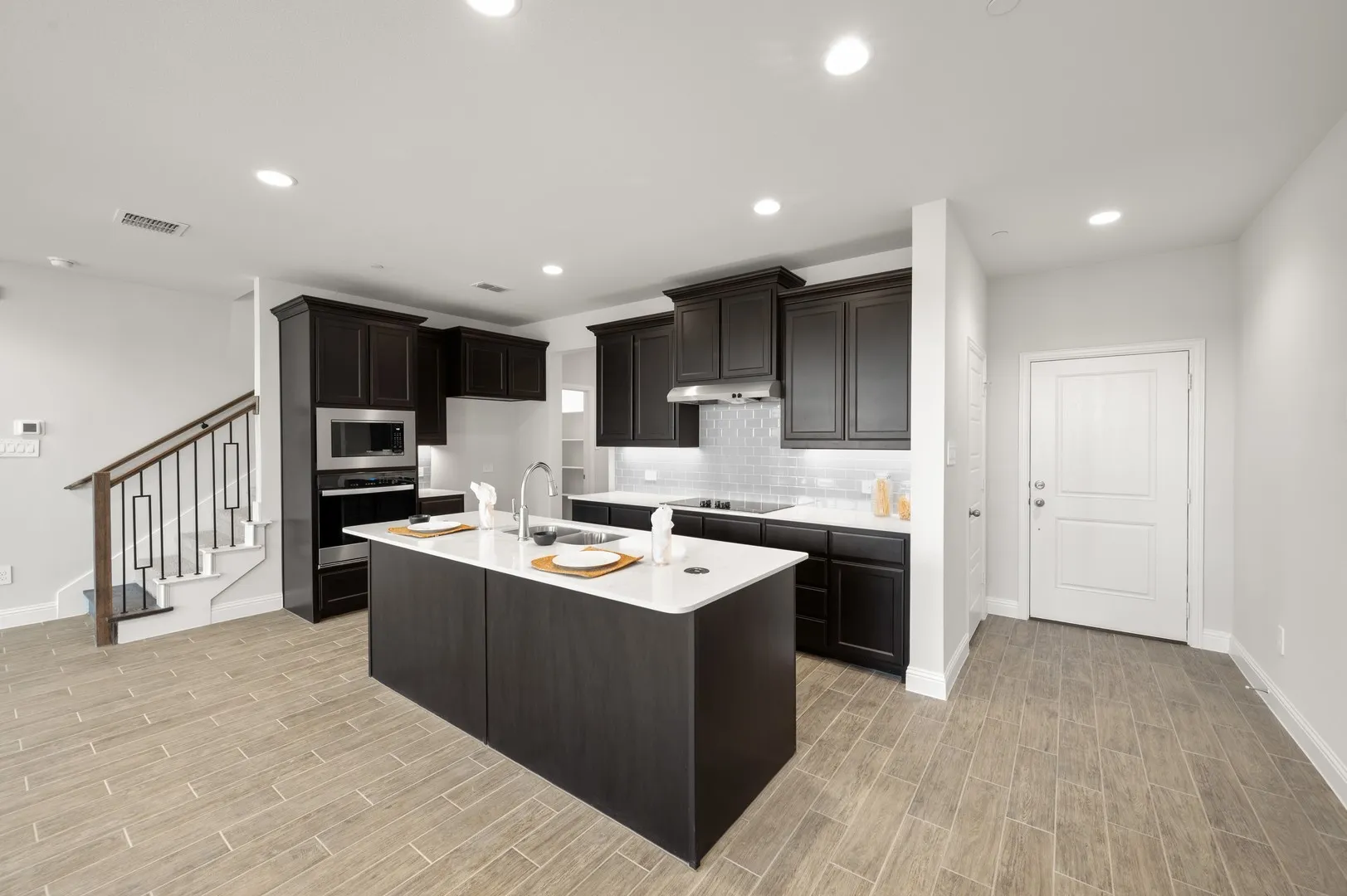 656 Sandiford- Kitchen