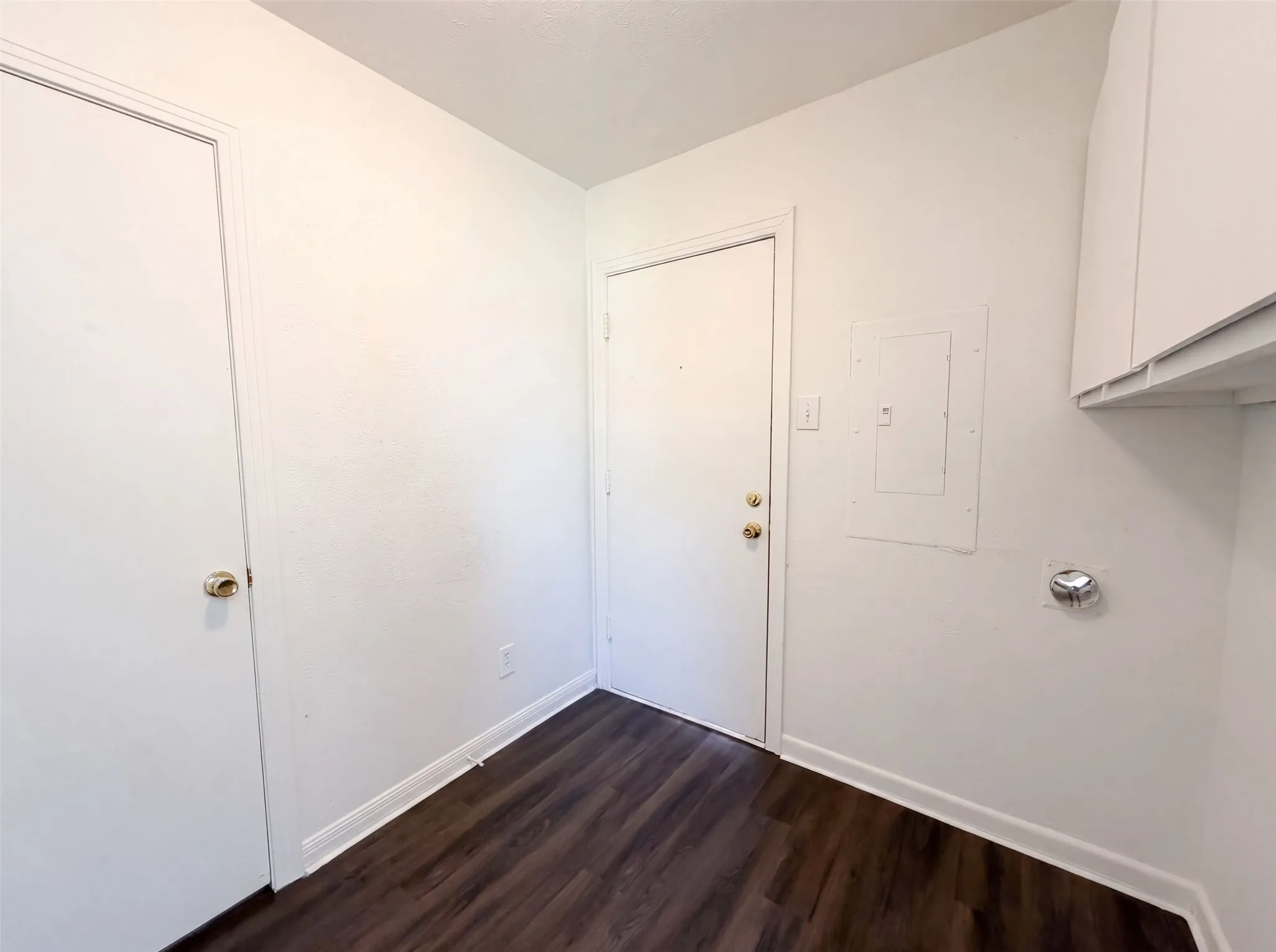 Single Family Residence For Sale in Hood County , 2901 Acton School Road, Granbury, Texas 76049, 3 Bedroom, 2 Bathroom, Garage spaces, 1,458 Sqft, built in 1960, mls#21340653, Real Estate Agent in Granbury, Homes For Sale in Hood county, Homes For Sale in Granbury, Realtor in Granbury Texas, Real Estate Brokerage Independent Realty Texas, Luminita Cordes Realtor