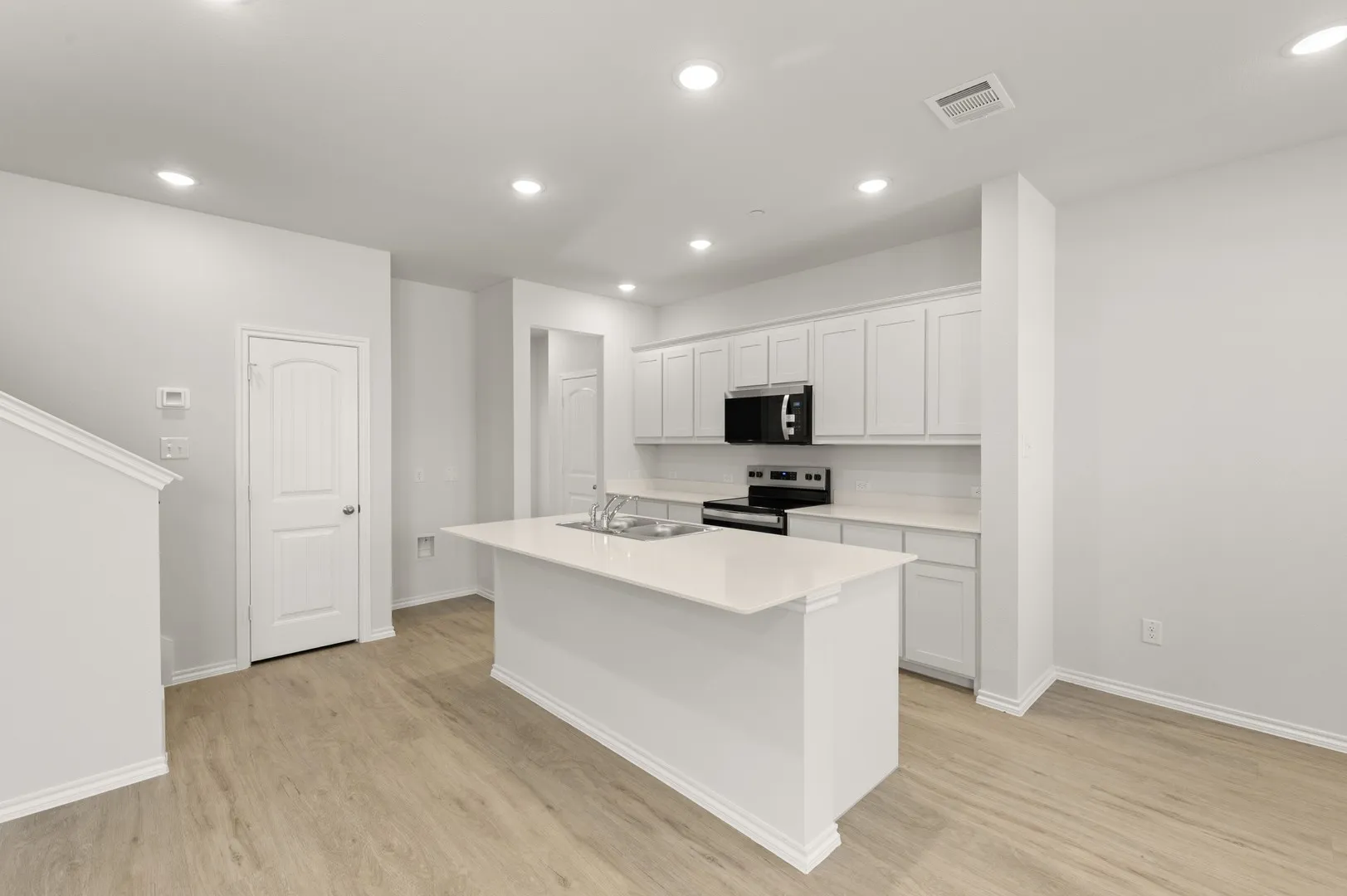 4502 Avion- Kitchen