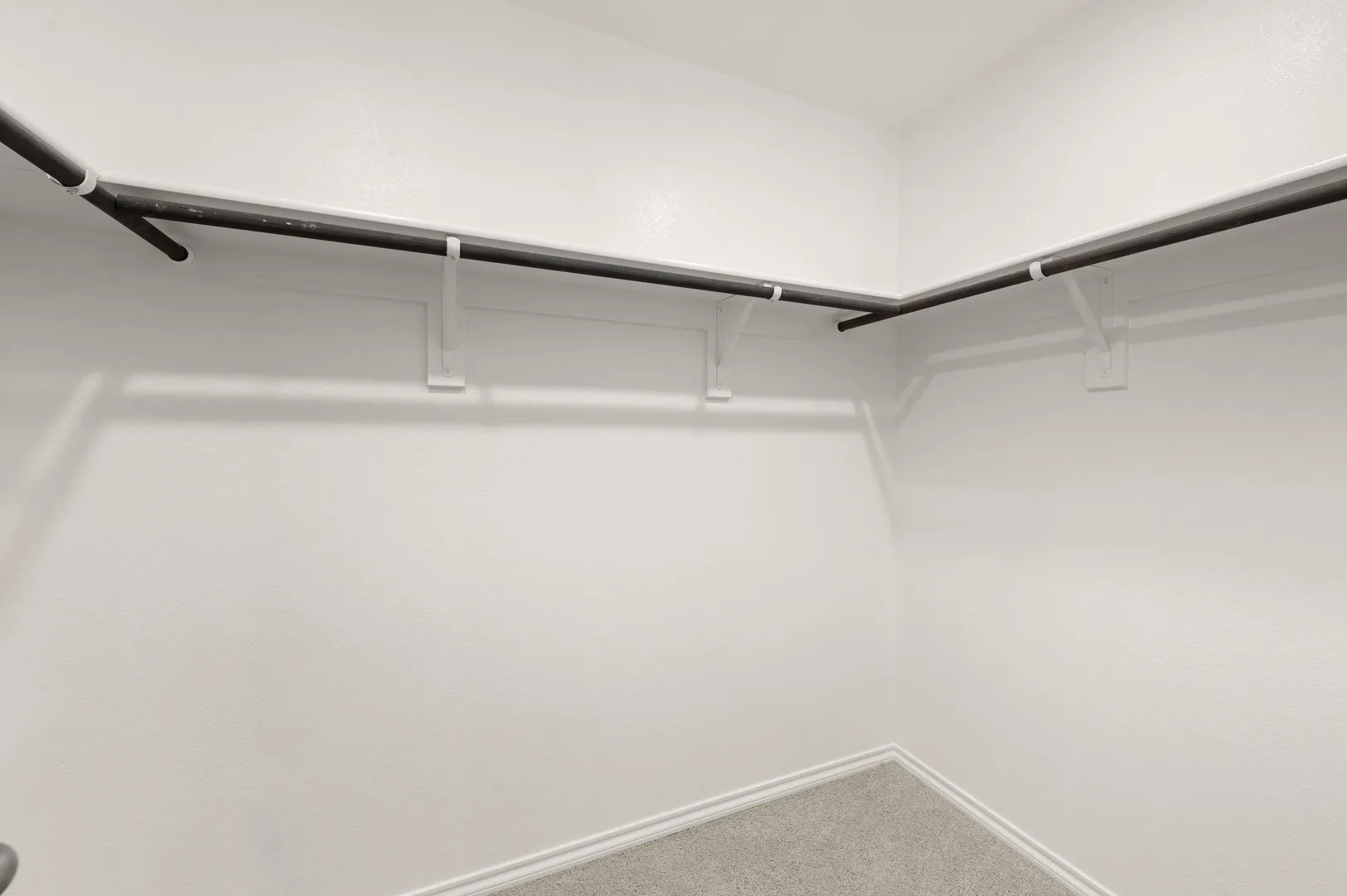 4502 Avion- Primary SUite-5