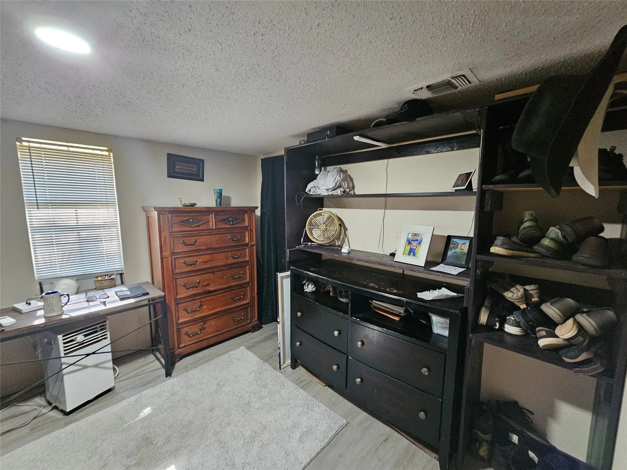 Single Family Residence For Sale in Wood County , 411 Green Meadow Trail, Holly Lake Ranch, Texas 75765, 3 Bedroom, 2 Bathroom, 2 Garage spaces, 1,500 Sqft, built in 1985, Price $299,900, mls#21314286, Real Estate Agent in Holly Lake Ranch, Homes For Sale in Wood county, Homes For Sale in Holly Lake Ranch, Realtor in Holly Lake Ranch Texas, Real Estate Brokerage Independent Realty Texas, Luminita Cordes Realtor