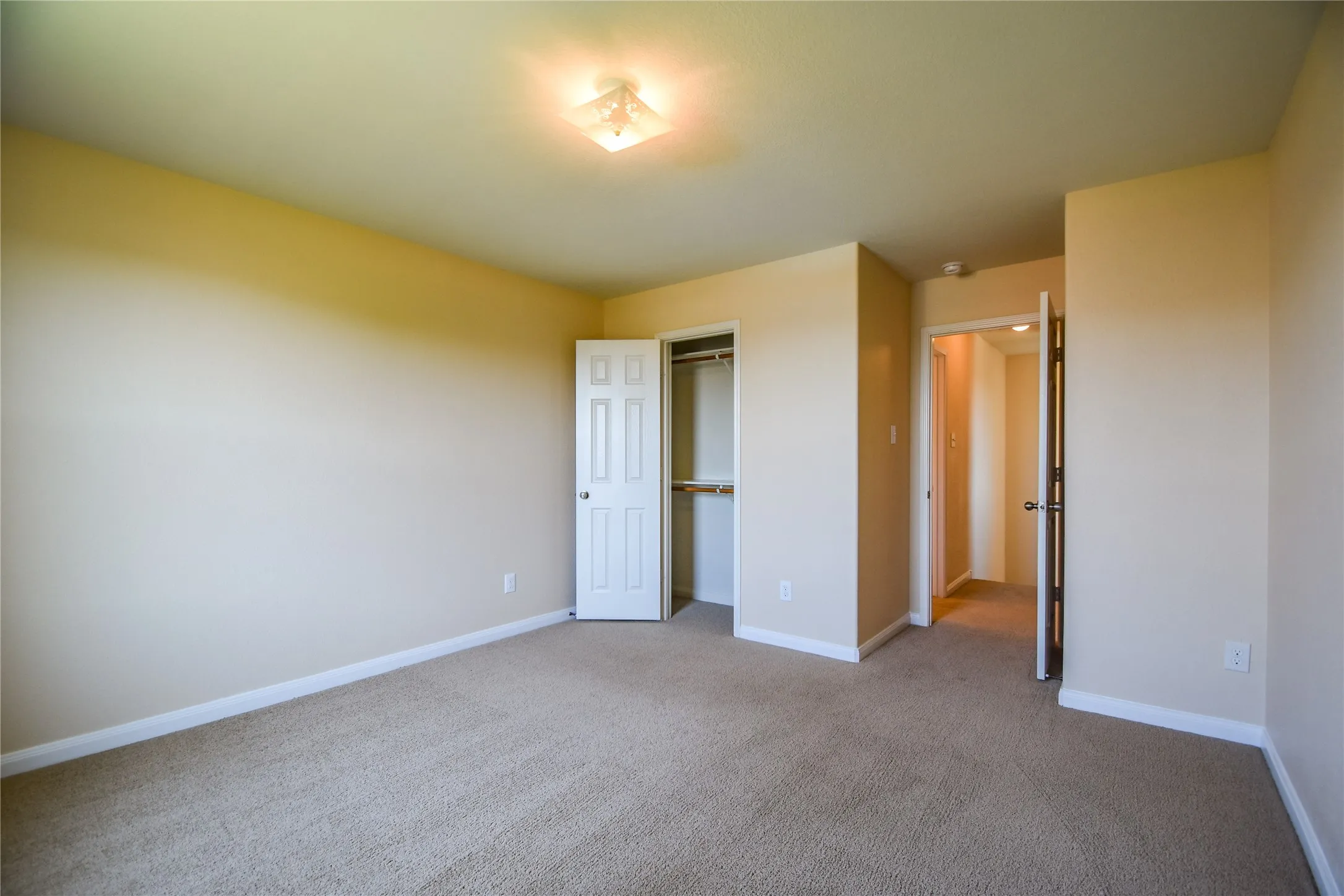 Single Family Residence For Rent in Tarrant County , 784 Keel Line Drive, Crowley, Texas 76036, 4 Bedroom, 3 Bathroom, 2 Garage spaces, 2,142 Sqft, built in 2012, mls#21340666, Real Estate Agent in Crowley, Homes For Rent in Tarrant county, Homes For Rent in Crowley, Realtor in Crowley Texas, Real Estate Brokerage Independent Realty Texas, Luminita Cordes Realtor