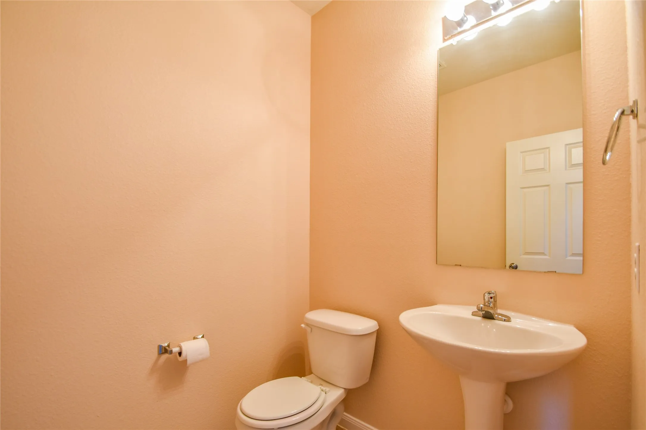 Single Family Residence For Rent in Tarrant County , 784 Keel Line Drive, Crowley, Texas 76036, 4 Bedroom, 3 Bathroom, 2 Garage spaces, 2,142 Sqft, built in 2012, mls#21340666, Real Estate Agent in Crowley, Homes For Rent in Tarrant county, Homes For Rent in Crowley, Realtor in Crowley Texas, Real Estate Brokerage Independent Realty Texas, Luminita Cordes Realtor