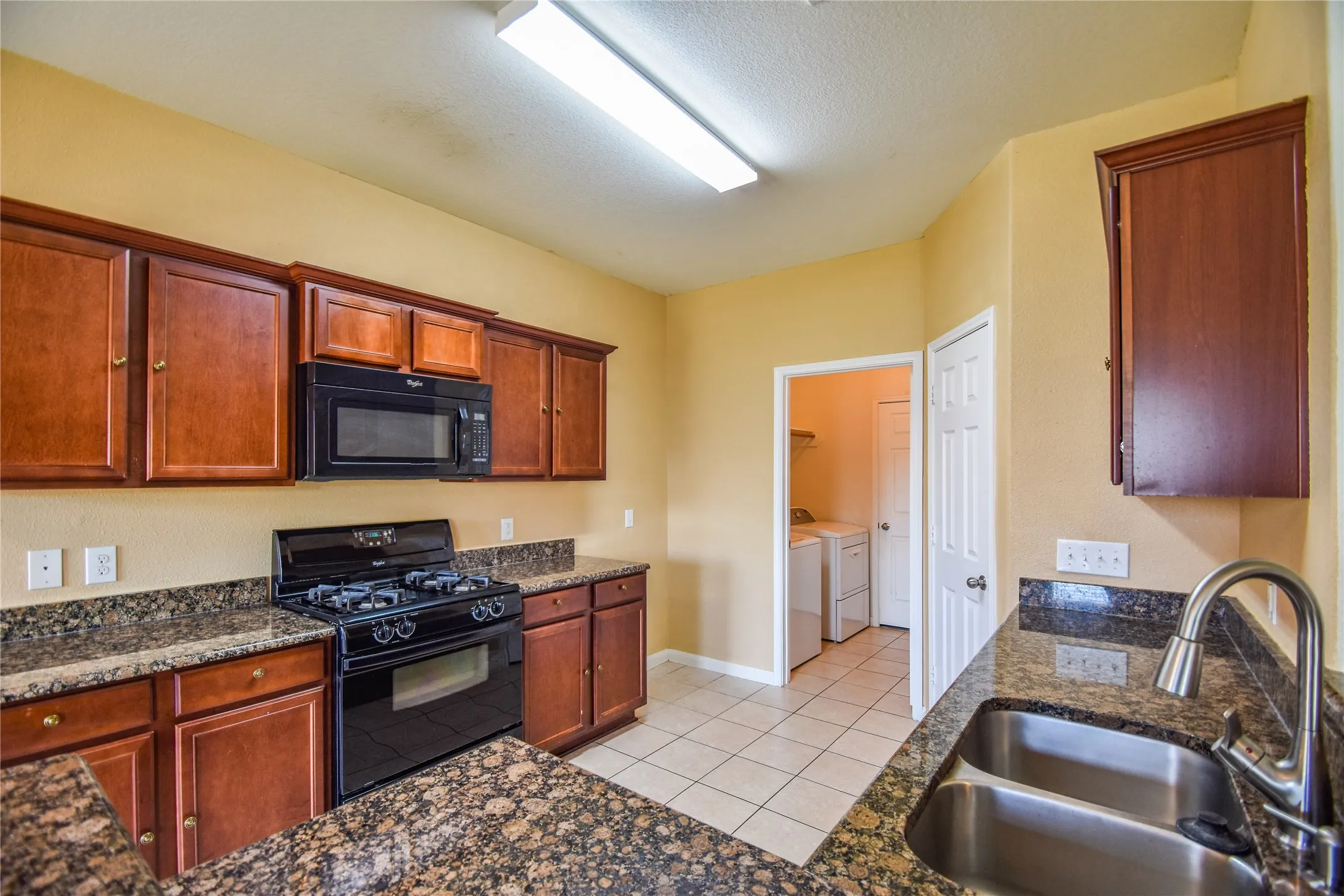 Single Family Residence For Rent in Tarrant County , 784 Keel Line Drive, Crowley, Texas 76036, 4 Bedroom, 3 Bathroom, 2 Garage spaces, 2,142 Sqft, built in 2012, mls#21340666, Real Estate Agent in Crowley, Homes For Rent in Tarrant county, Homes For Rent in Crowley, Realtor in Crowley Texas, Real Estate Brokerage Independent Realty Texas, Luminita Cordes Realtor