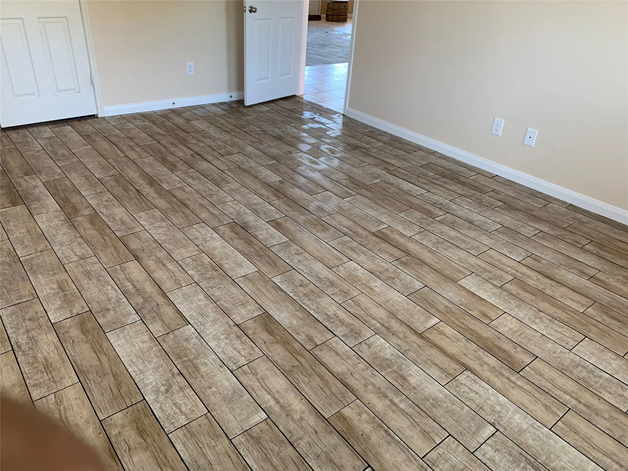 Single Family Residence For Rent in Tarrant County , 784 Keel Line Drive, Crowley, Texas 76036, 4 Bedroom, 3 Bathroom, 2 Garage spaces, 2,142 Sqft, built in 2012, mls#21340666, Real Estate Agent in Crowley, Homes For Rent in Tarrant county, Homes For Rent in Crowley, Realtor in Crowley Texas, Real Estate Brokerage Independent Realty Texas, Luminita Cordes Realtor