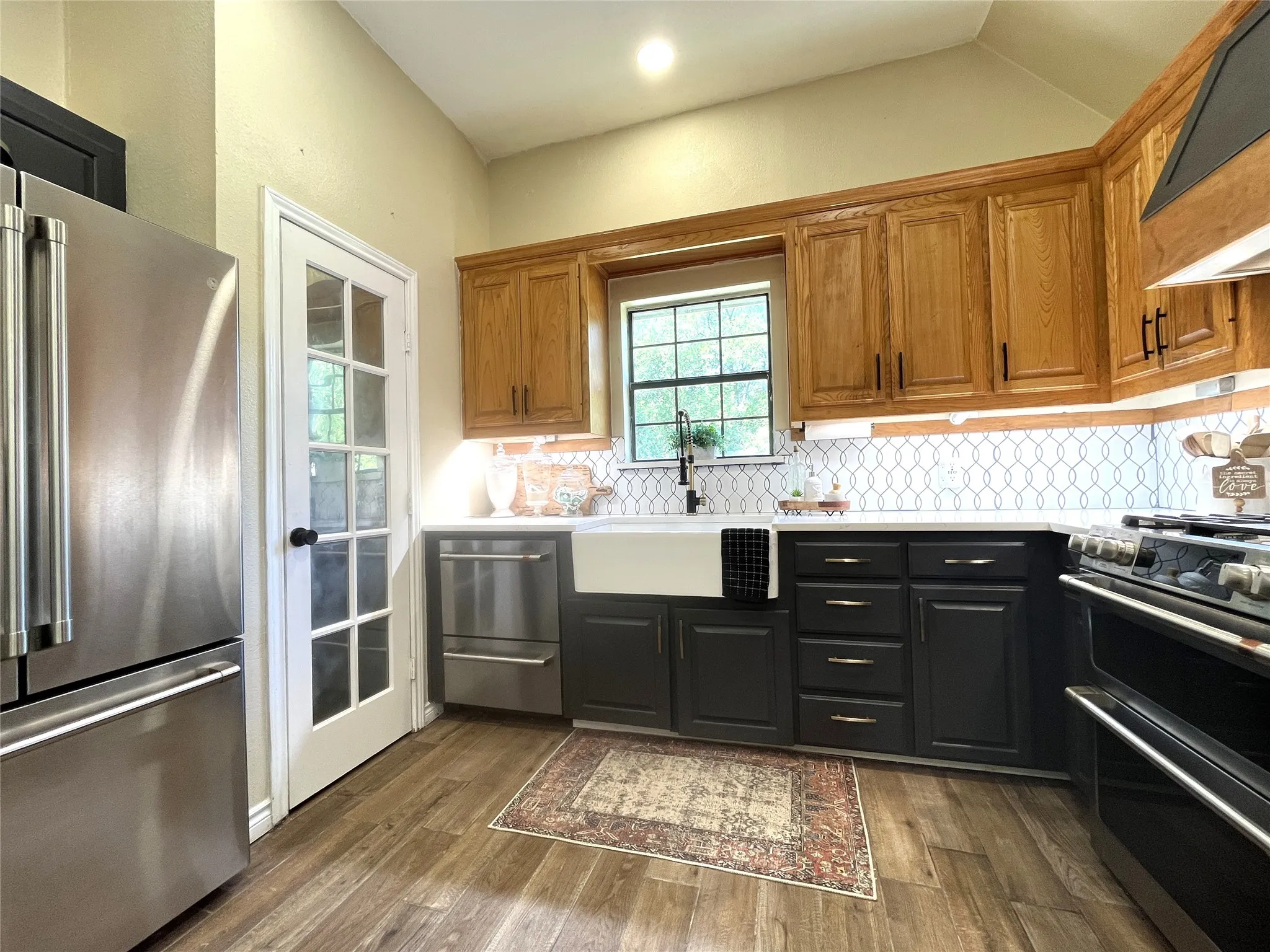 Single Family Residence For Sale in Ellis County , 1229 Epps Road, Palmer, Texas 75152, 3 Bedroom, 2 Bathroom, 2 Garage spaces, 1,470 Sqft, built in 2000, mls#21340223, Real Estate Agent in Palmer, Homes For Sale in Ellis county, Homes For Sale in Palmer, Realtor in Palmer Texas, Real Estate Brokerage Independent Realty Texas, Luminita Cordes Realtor