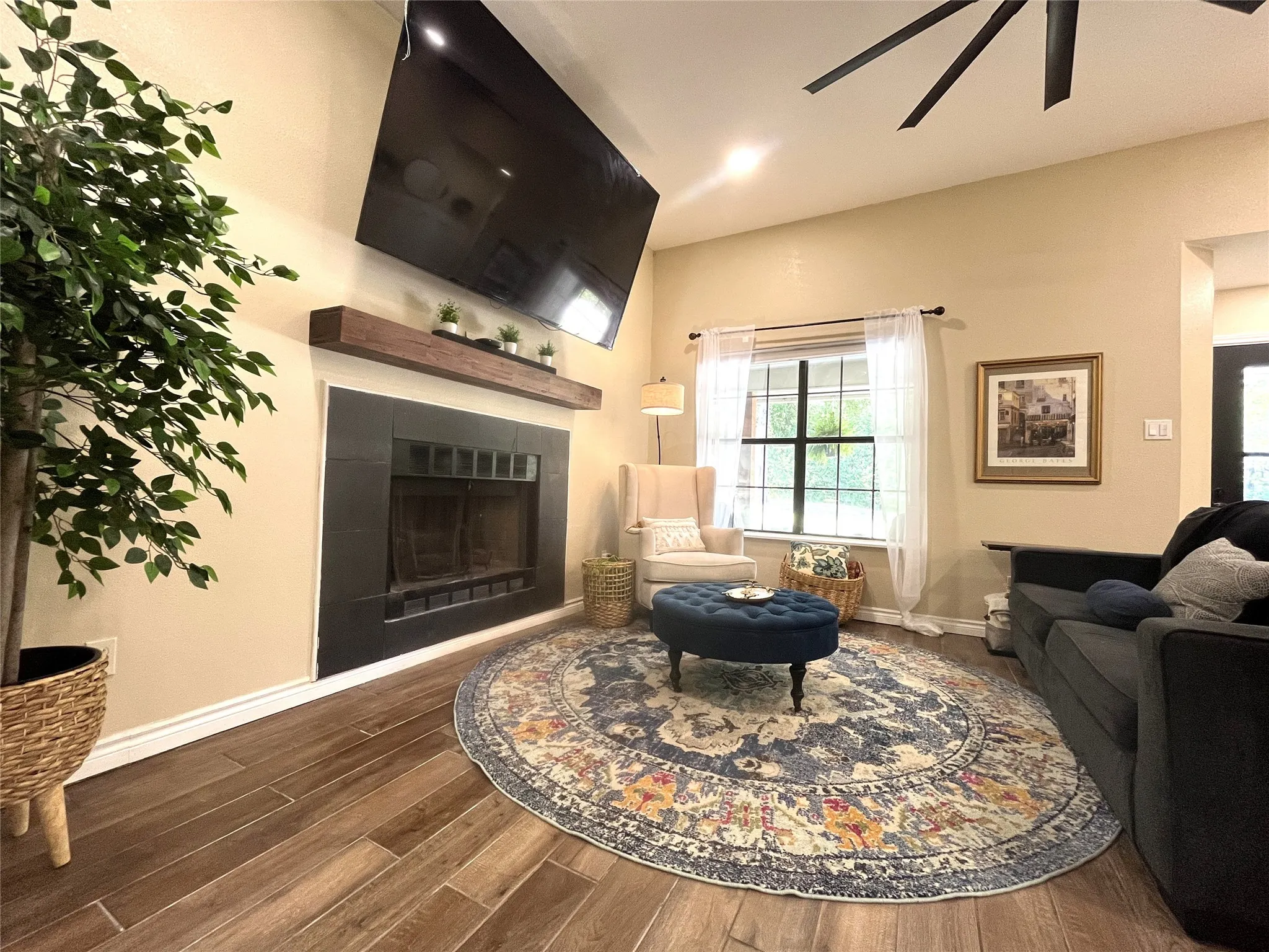 Single Family Residence For Sale in Ellis County , 1229 Epps Road, Palmer, Texas 75152, 3 Bedroom, 2 Bathroom, 2 Garage spaces, 1,470 Sqft, built in 2000, mls#21340223, Real Estate Agent in Palmer, Homes For Sale in Ellis county, Homes For Sale in Palmer, Realtor in Palmer Texas, Real Estate Brokerage Independent Realty Texas, Luminita Cordes Realtor