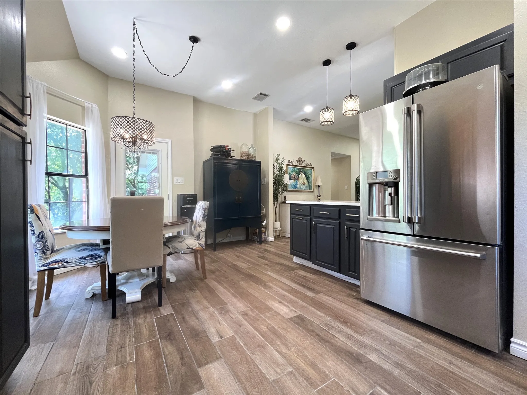 Single Family Residence For Sale in Ellis County , 1229 Epps Road, Palmer, Texas 75152, 3 Bedroom, 2 Bathroom, 2 Garage spaces, 1,470 Sqft, built in 2000, mls#21340223, Real Estate Agent in Palmer, Homes For Sale in Ellis county, Homes For Sale in Palmer, Realtor in Palmer Texas, Real Estate Brokerage Independent Realty Texas, Luminita Cordes Realtor