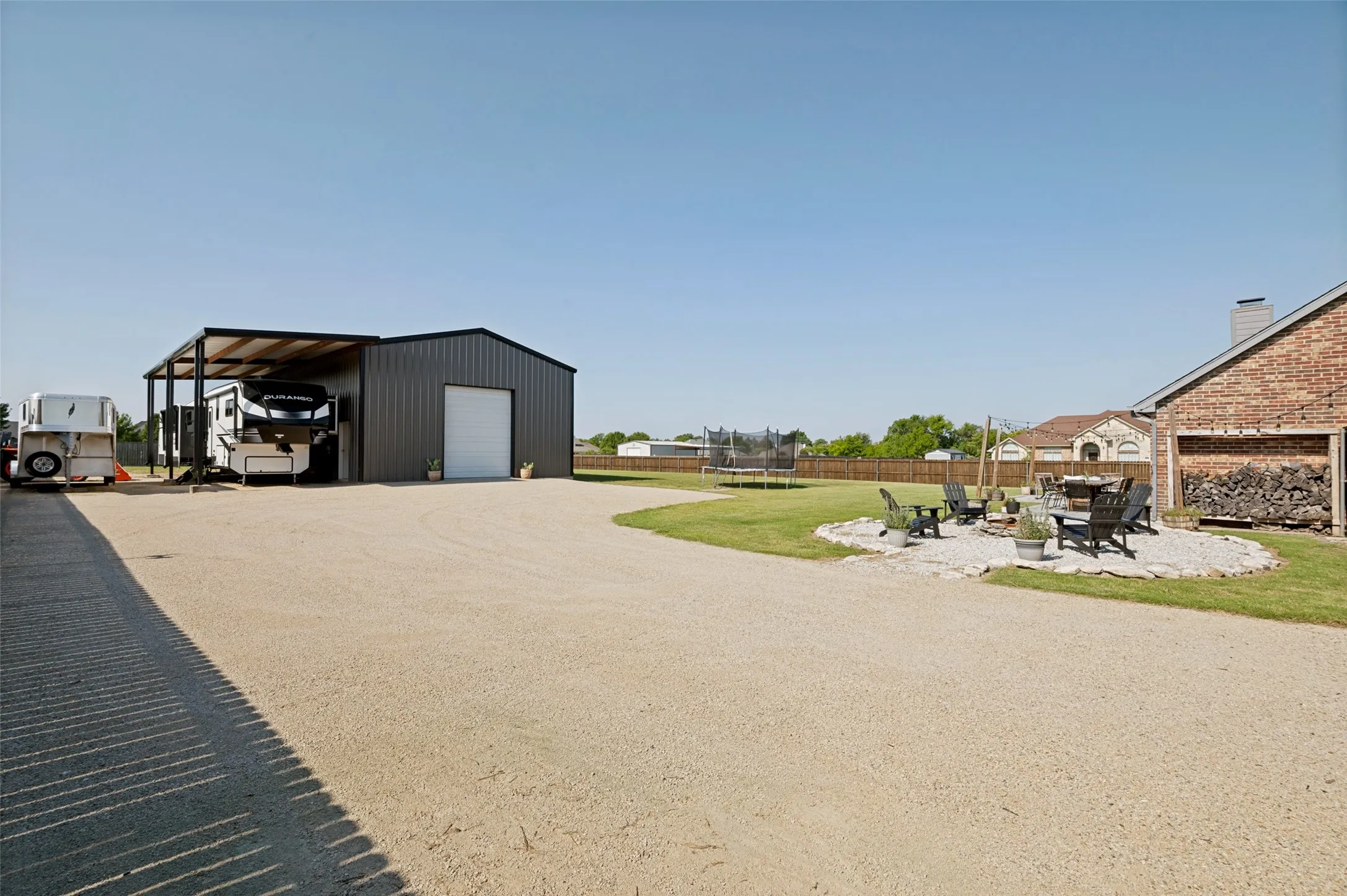 Single Family Residence For Sale in Ellis County , 5610 Niagara Court, Midlothian, Texas 76065, 4 Bedrooms, 3 Bathrooms, 2 Garage spaces, 2,678 Sqft, built in 2004, Price $665,000, mls#21316057, Real Estate Agent in Midlothian, Homes For Sale in Ellis county, Homes For Sale in Midlothian, Realtor in Midlothian Texas, Real Estate Brokerage Independent Realty Texas, Luminita Cordes Realtor