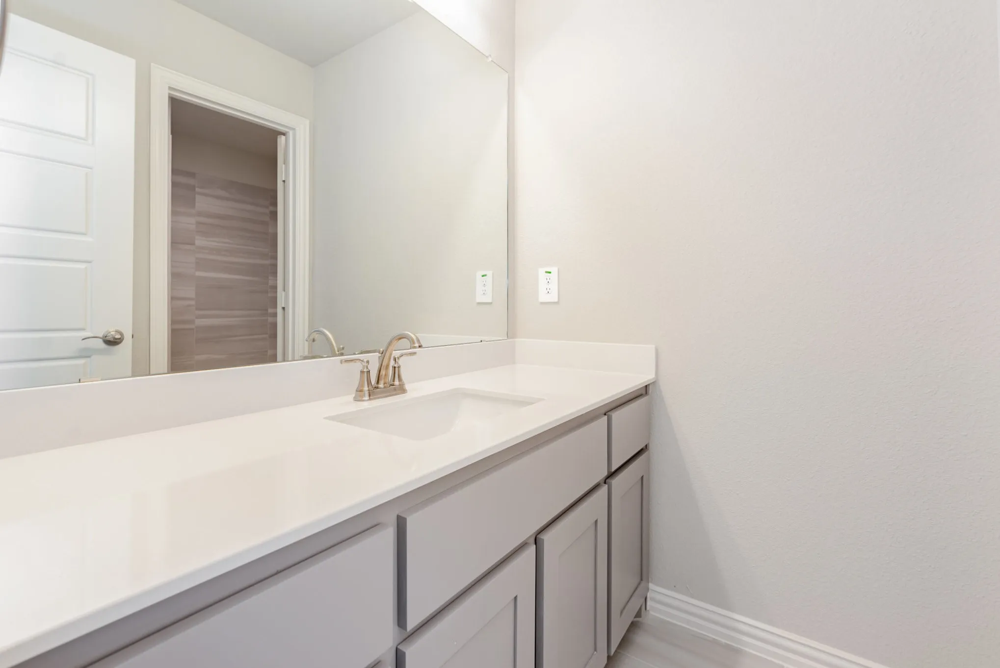 Single Family Residence For Sale in Ellis County , 610 Crystal Lake Lane, Red Oak, Texas 75154, 4 Bedroom, 3 Bathroom, 3 Garage spaces, 3,226 Sqft, built in 2025, mls#21340683, Real Estate Agent in Red Oak, Homes For Sale in Ellis county, Homes For Sale in Red Oak, Realtor in Red Oak Texas, Real Estate Brokerage Independent Realty Texas, Luminita Cordes Realtor