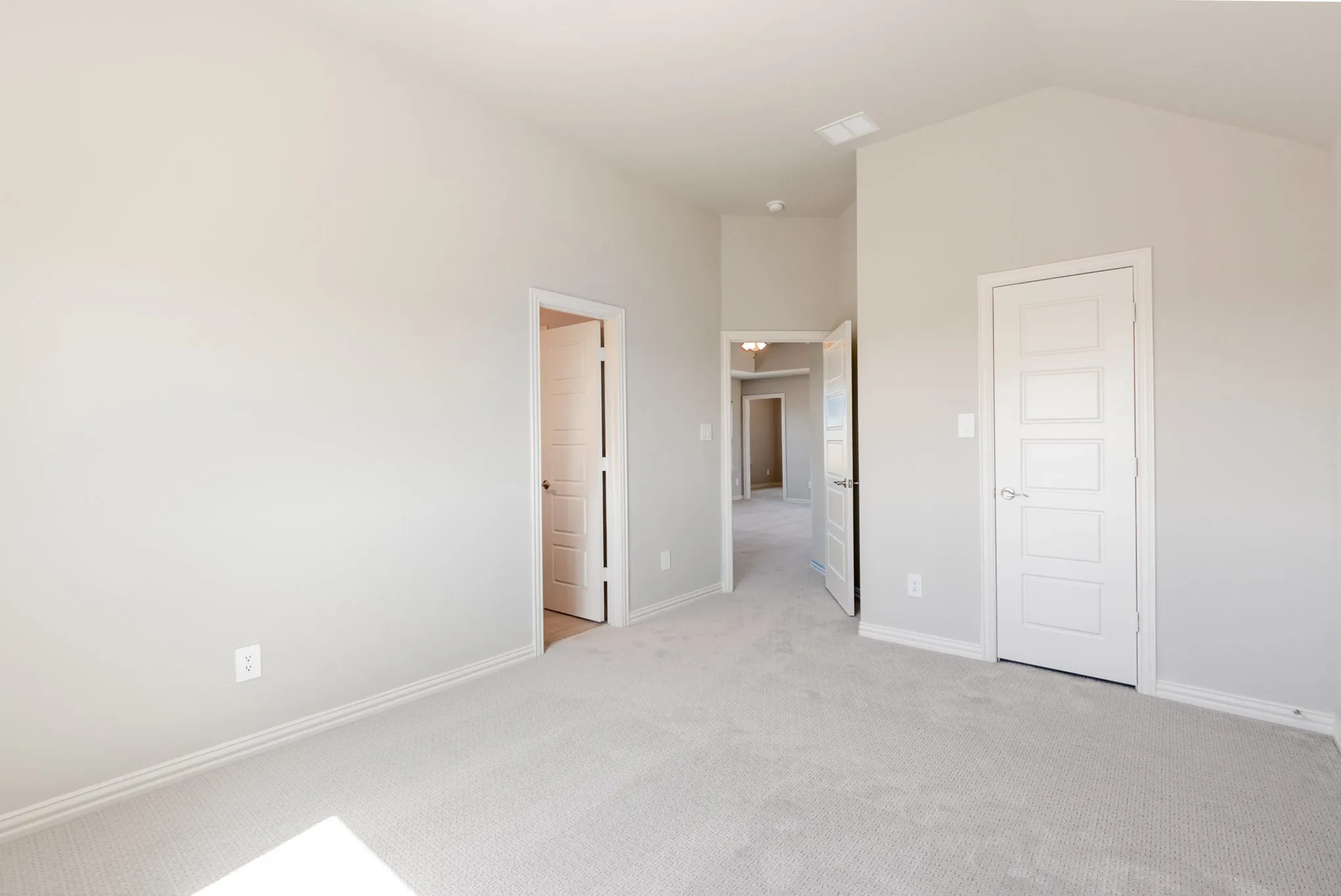 Single Family Residence For Sale in Ellis County , 610 Crystal Lake Lane, Red Oak, Texas 75154, 4 Bedroom, 3 Bathroom, 3 Garage spaces, 3,226 Sqft, built in 2025, mls#21340683, Real Estate Agent in Red Oak, Homes For Sale in Ellis county, Homes For Sale in Red Oak, Realtor in Red Oak Texas, Real Estate Brokerage Independent Realty Texas, Luminita Cordes Realtor