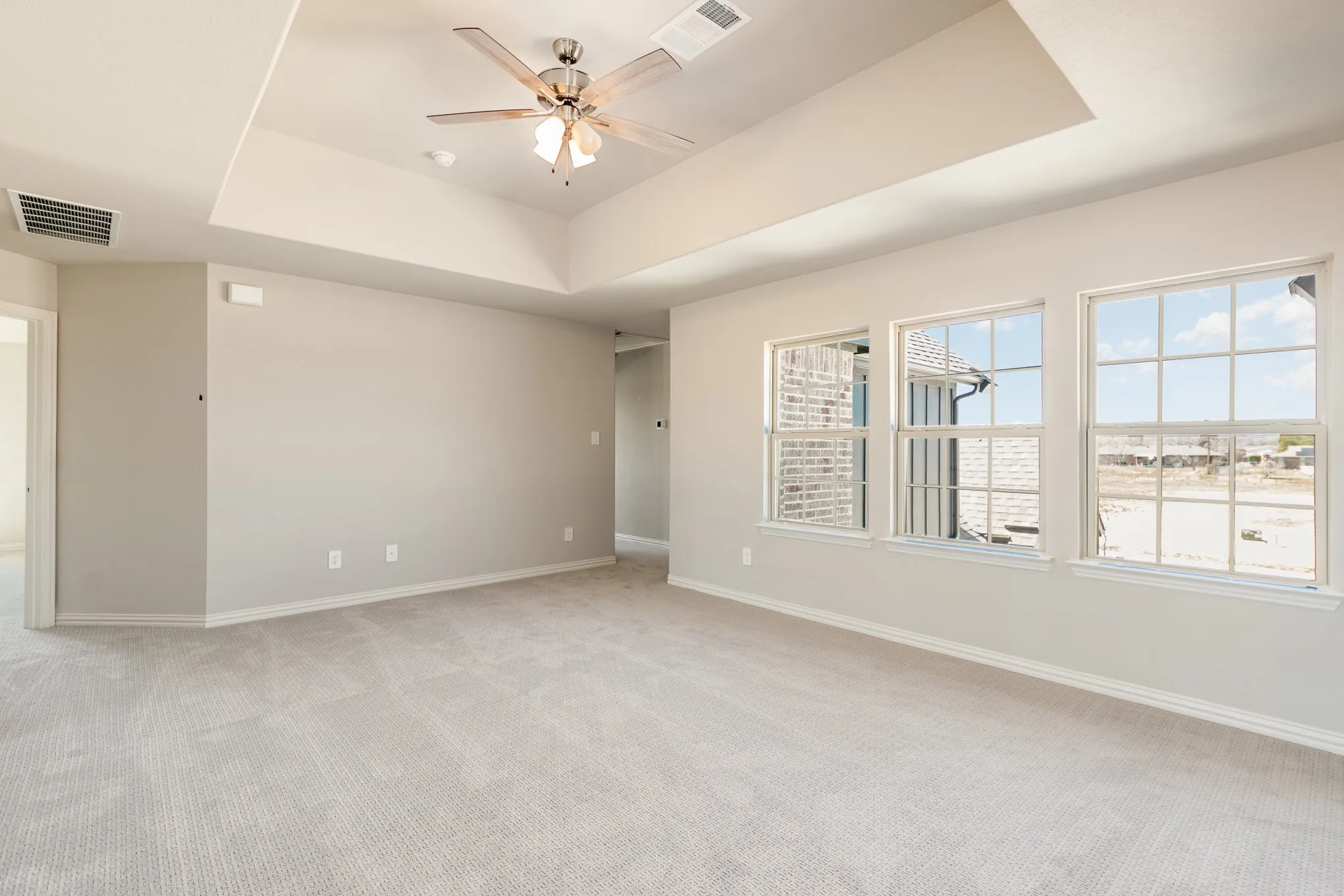Single Family Residence For Sale in Ellis County , 610 Crystal Lake Lane, Red Oak, Texas 75154, 4 Bedroom, 3 Bathroom, 3 Garage spaces, 3,226 Sqft, built in 2025, mls#21340683, Real Estate Agent in Red Oak, Homes For Sale in Ellis county, Homes For Sale in Red Oak, Realtor in Red Oak Texas, Real Estate Brokerage Independent Realty Texas, Luminita Cordes Realtor