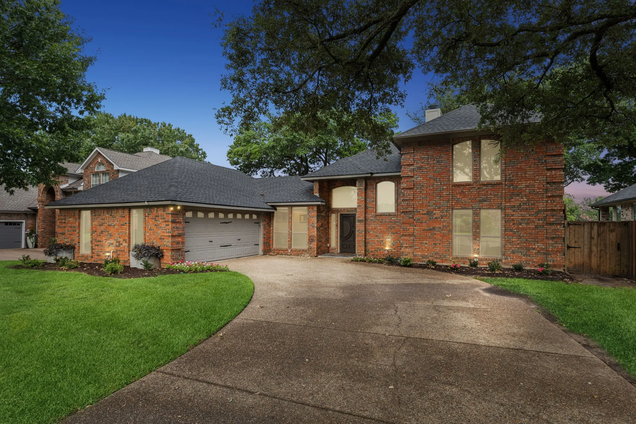 Single Family Residence For Sale in Rockwall County , 4414 Scenic Drive, Rowlett, Texas 75088, 3 Bedroom, 3 Bathroom, 2 Garage spaces, 2,509 Sqft, built in 1989, mls#21334804, Real Estate Agent in Rowlett, Homes For Sale in Rockwall county, Homes For Sale in Rowlett, Realtor in Rowlett Texas, Real Estate Brokerage Independent Realty Texas, Luminita Cordes Realtor