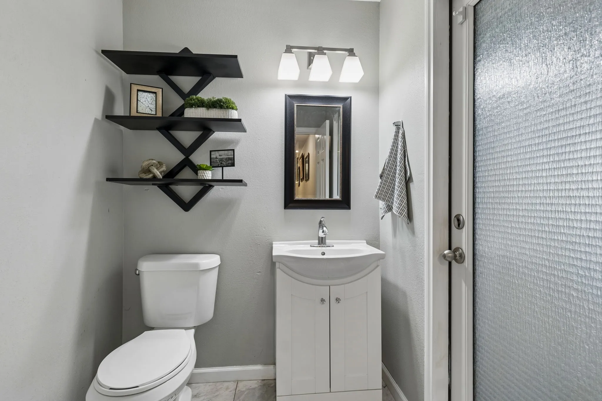 Single Family Residence For Sale in Rockwall County , 4414 Scenic Drive, Rowlett, Texas 75088, 3 Bedroom, 3 Bathroom, 2 Garage spaces, 2,509 Sqft, built in 1989, mls#21334804, Real Estate Agent in Rowlett, Homes For Sale in Rockwall county, Homes For Sale in Rowlett, Realtor in Rowlett Texas, Real Estate Brokerage Independent Realty Texas, Luminita Cordes Realtor