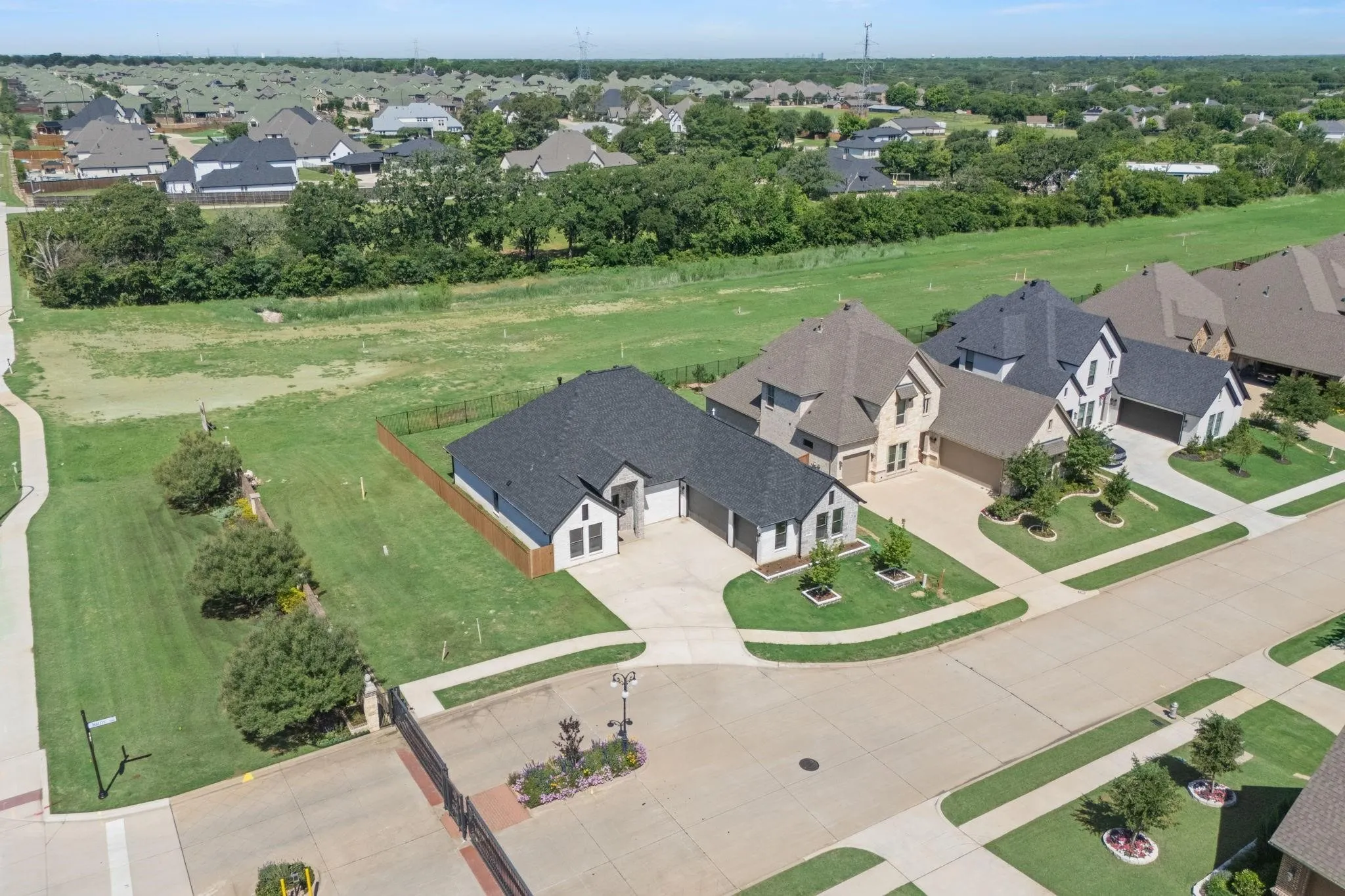 Single Family Residence For Sale in Tarrant County , 7203 Harris Place, Arlington, Texas 76001, 4 Bedroom, 4 Bathroom, 3 Garage spaces, 2,591 Sqft, built in 2026, mls#21340686, Real Estate Agent in Arlington, Homes For Sale in Tarrant county, Homes For Sale in Arlington, Realtor in Arlington Texas, Real Estate Brokerage Independent Realty Texas, Luminita Cordes Realtor