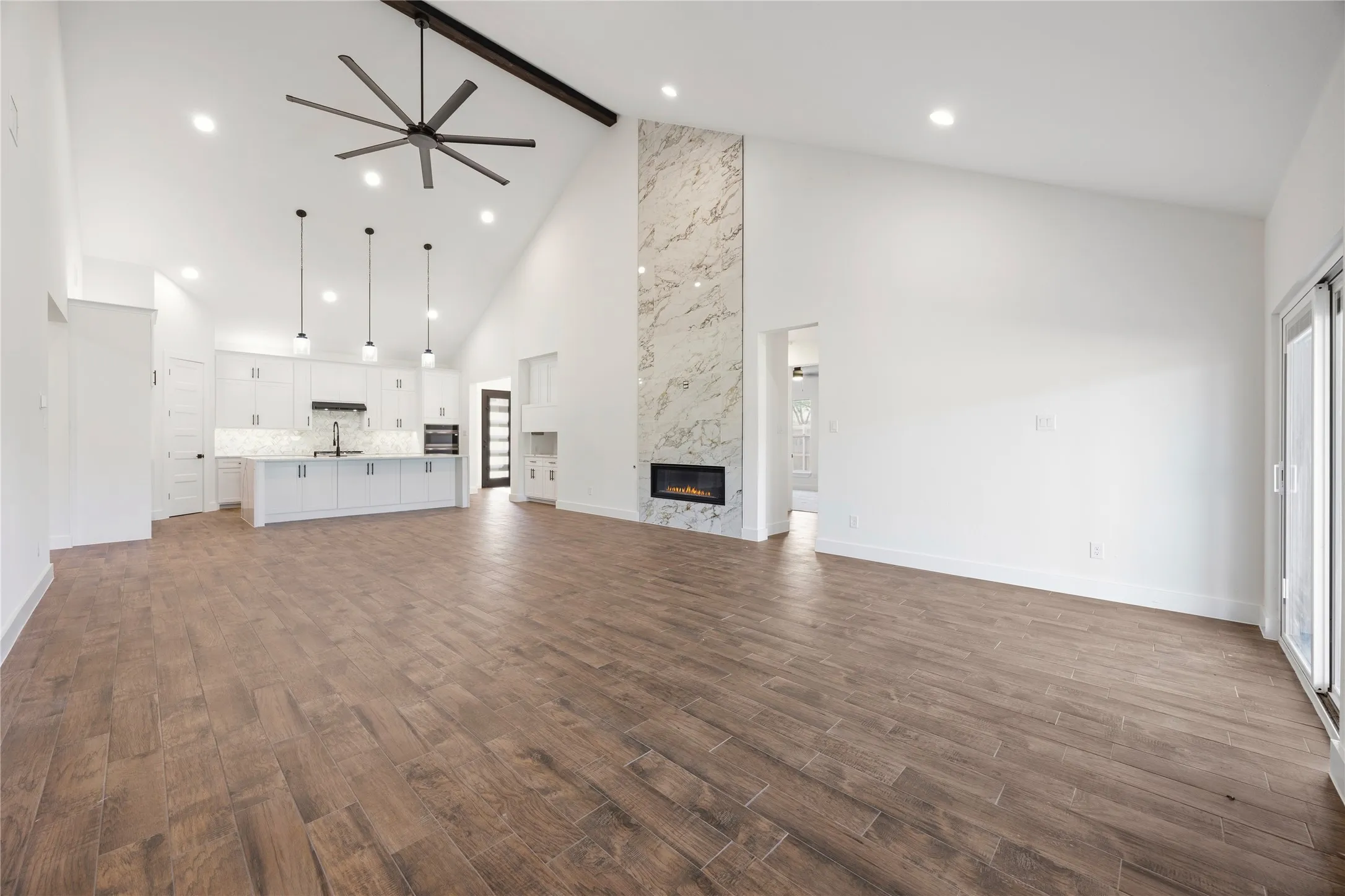 Single Family Residence For Sale in Tarrant County , 7203 Harris Place, Arlington, Texas 76001, 4 Bedroom, 4 Bathroom, 3 Garage spaces, 2,591 Sqft, built in 2026, mls#21340686, Real Estate Agent in Arlington, Homes For Sale in Tarrant county, Homes For Sale in Arlington, Realtor in Arlington Texas, Real Estate Brokerage Independent Realty Texas, Luminita Cordes Realtor