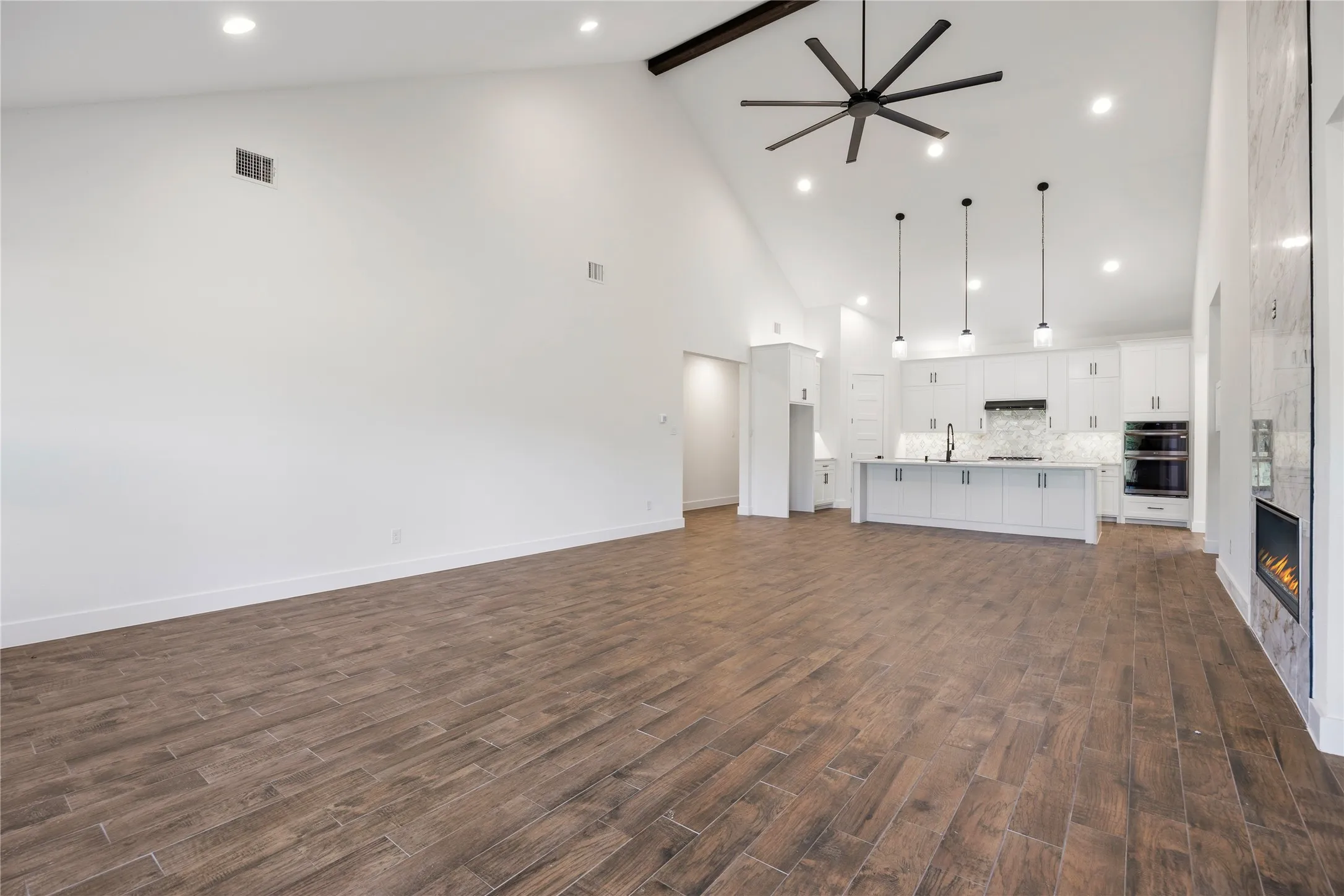 Single Family Residence For Sale in Tarrant County , 7203 Harris Place, Arlington, Texas 76001, 4 Bedroom, 4 Bathroom, 3 Garage spaces, 2,591 Sqft, built in 2026, mls#21340686, Real Estate Agent in Arlington, Homes For Sale in Tarrant county, Homes For Sale in Arlington, Realtor in Arlington Texas, Real Estate Brokerage Independent Realty Texas, Luminita Cordes Realtor