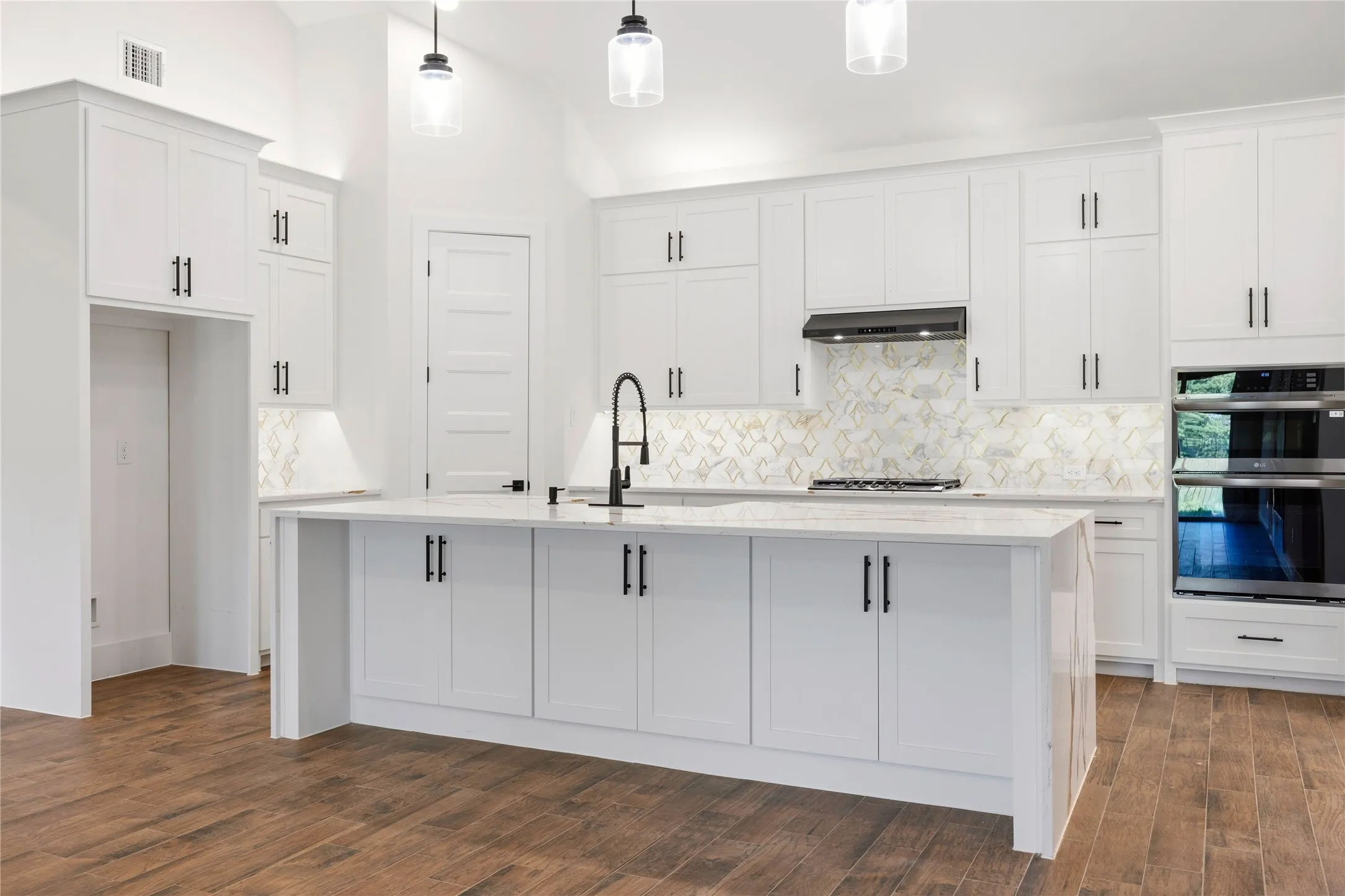 Single Family Residence For Sale in Tarrant County , 7203 Harris Place, Arlington, Texas 76001, 4 Bedroom, 4 Bathroom, 3 Garage spaces, 2,591 Sqft, built in 2026, mls#21340686, Real Estate Agent in Arlington, Homes For Sale in Tarrant county, Homes For Sale in Arlington, Realtor in Arlington Texas, Real Estate Brokerage Independent Realty Texas, Luminita Cordes Realtor