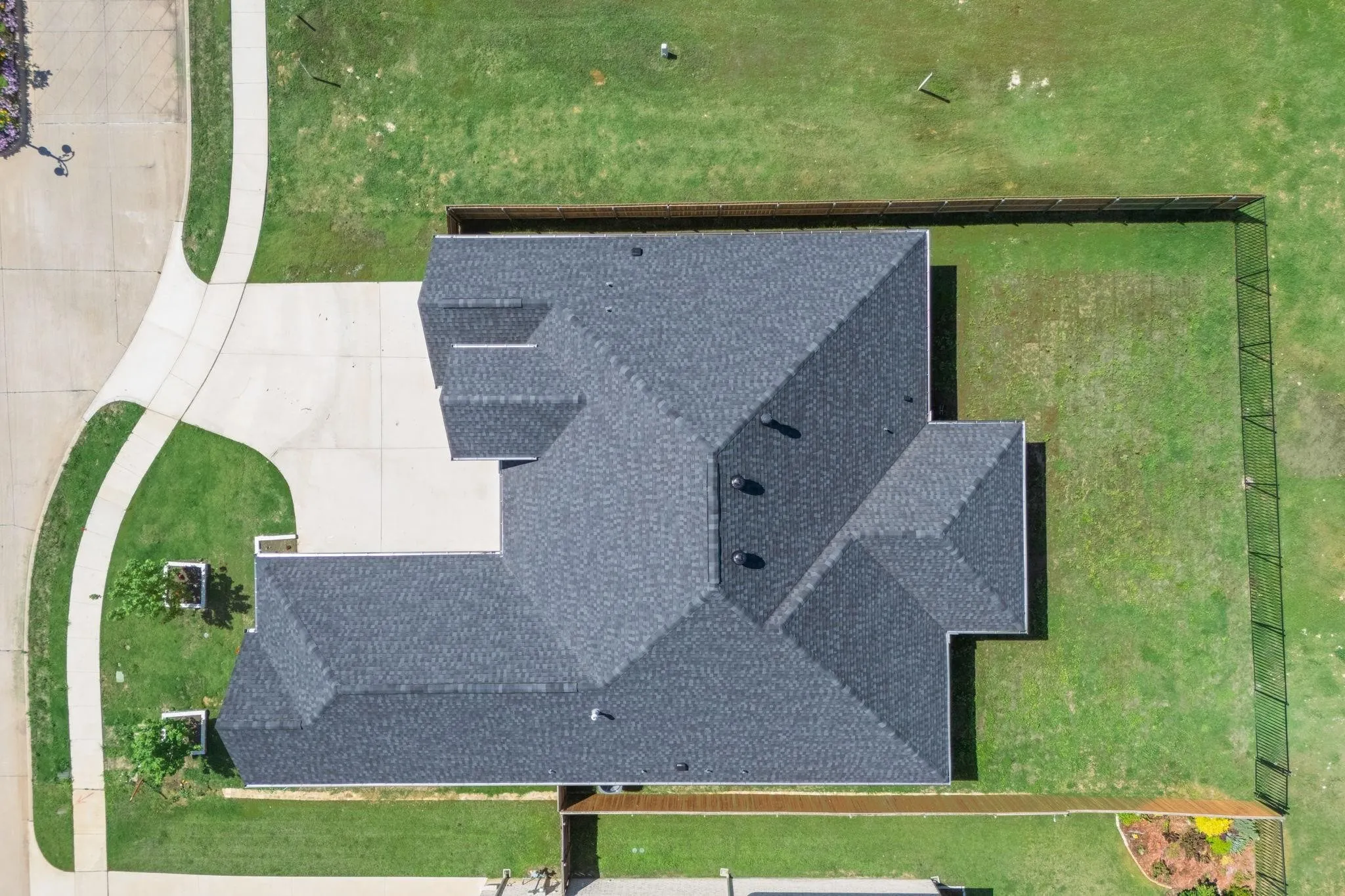 Single Family Residence For Sale in Tarrant County , 7203 Harris Place, Arlington, Texas 76001, 4 Bedroom, 4 Bathroom, 3 Garage spaces, 2,591 Sqft, built in 2026, mls#21340686, Real Estate Agent in Arlington, Homes For Sale in Tarrant county, Homes For Sale in Arlington, Realtor in Arlington Texas, Real Estate Brokerage Independent Realty Texas, Luminita Cordes Realtor