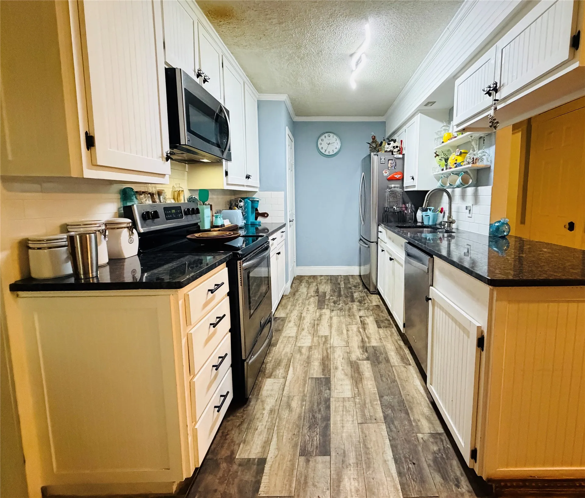 Single Family Residence For Sale in Kaufman County , 301 E Mimosa Street, Crandall, Texas 75114, 2 Bedroom, 2 Bathroom, 1 Garage spaces, 1,240 Sqft, built in 1988, mls#21340266, Real Estate Agent in Crandall, Homes For Sale in Kaufman county, Homes For Sale in Crandall, Realtor in Crandall Texas, Real Estate Brokerage Independent Realty Texas, Luminita Cordes Realtor