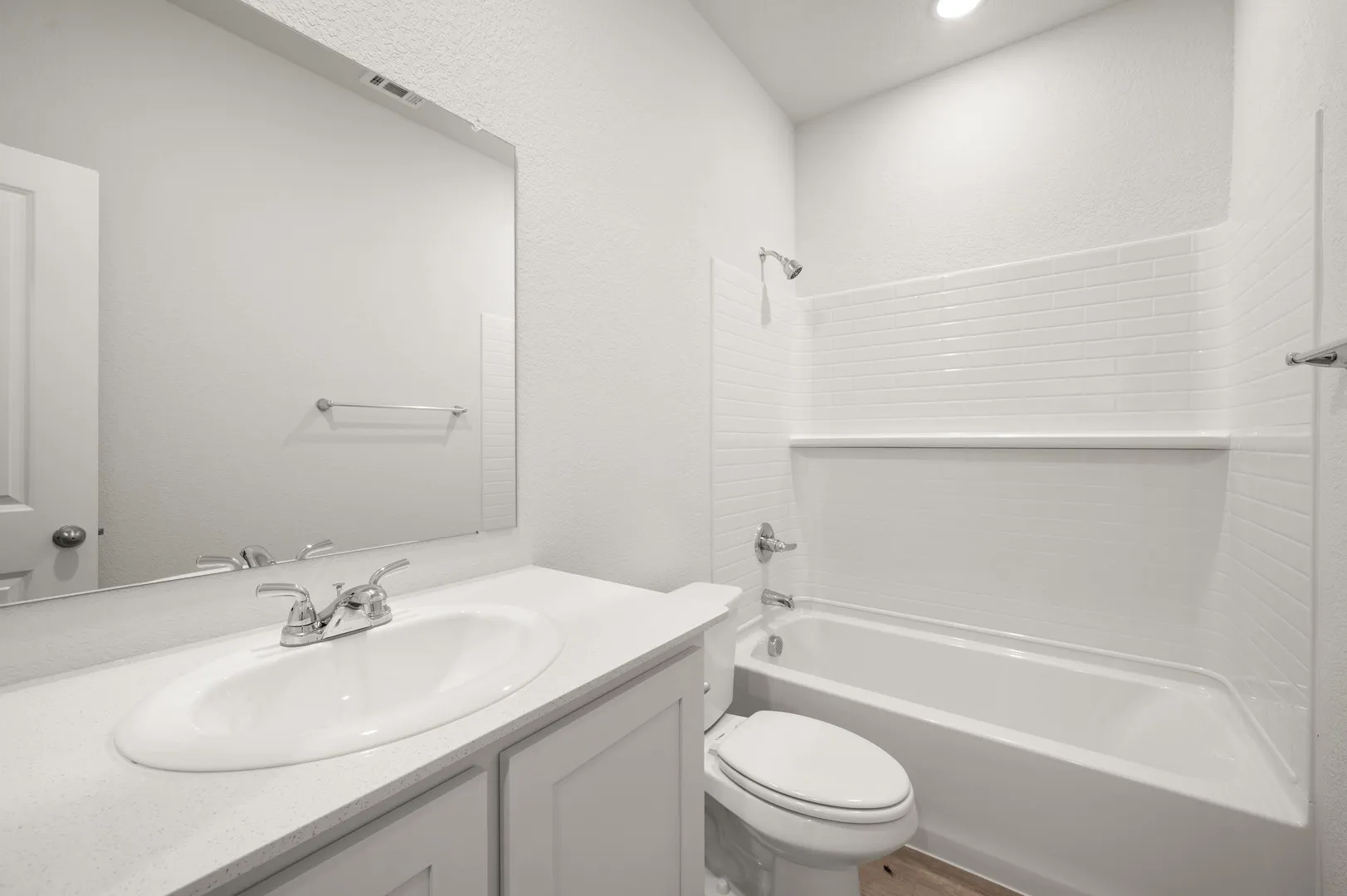 4506 Avion- Bathroom
