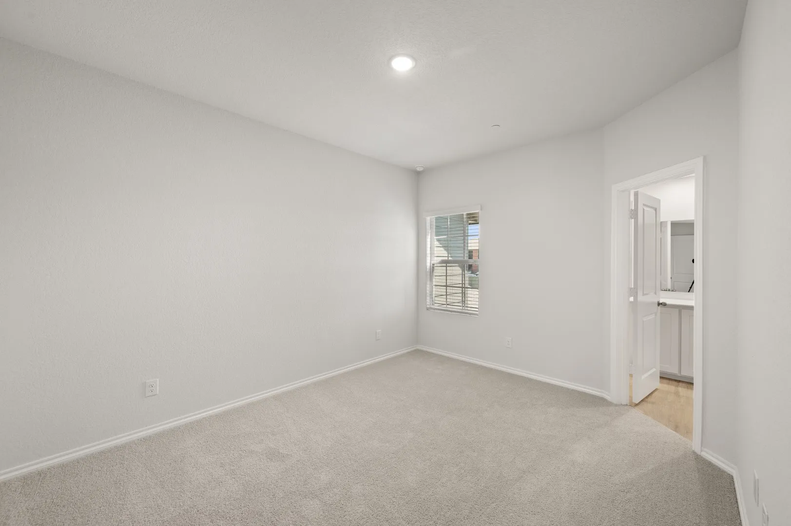 4506 Avion- Primary Suite