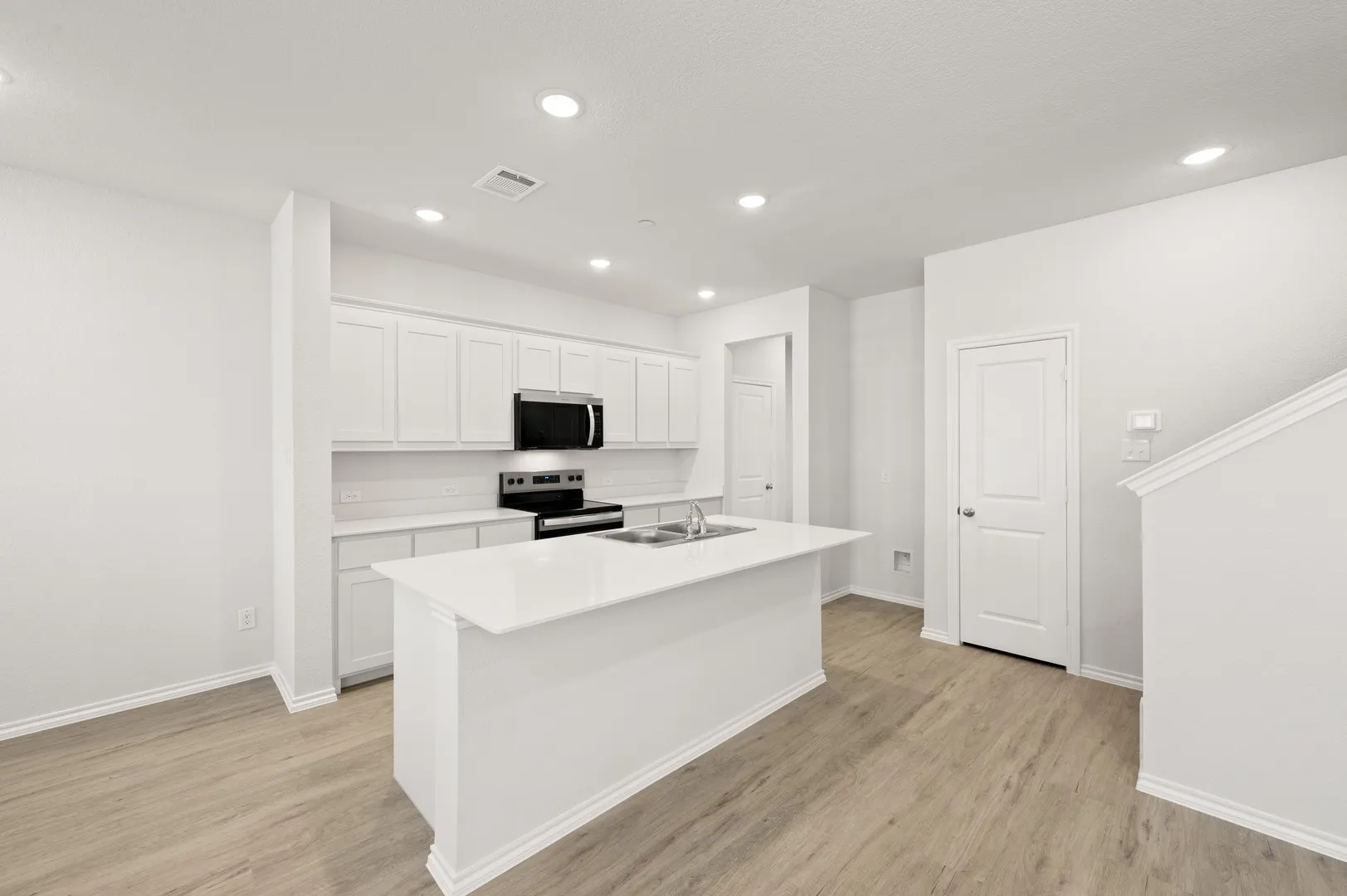 4506 Avion- Kitchen