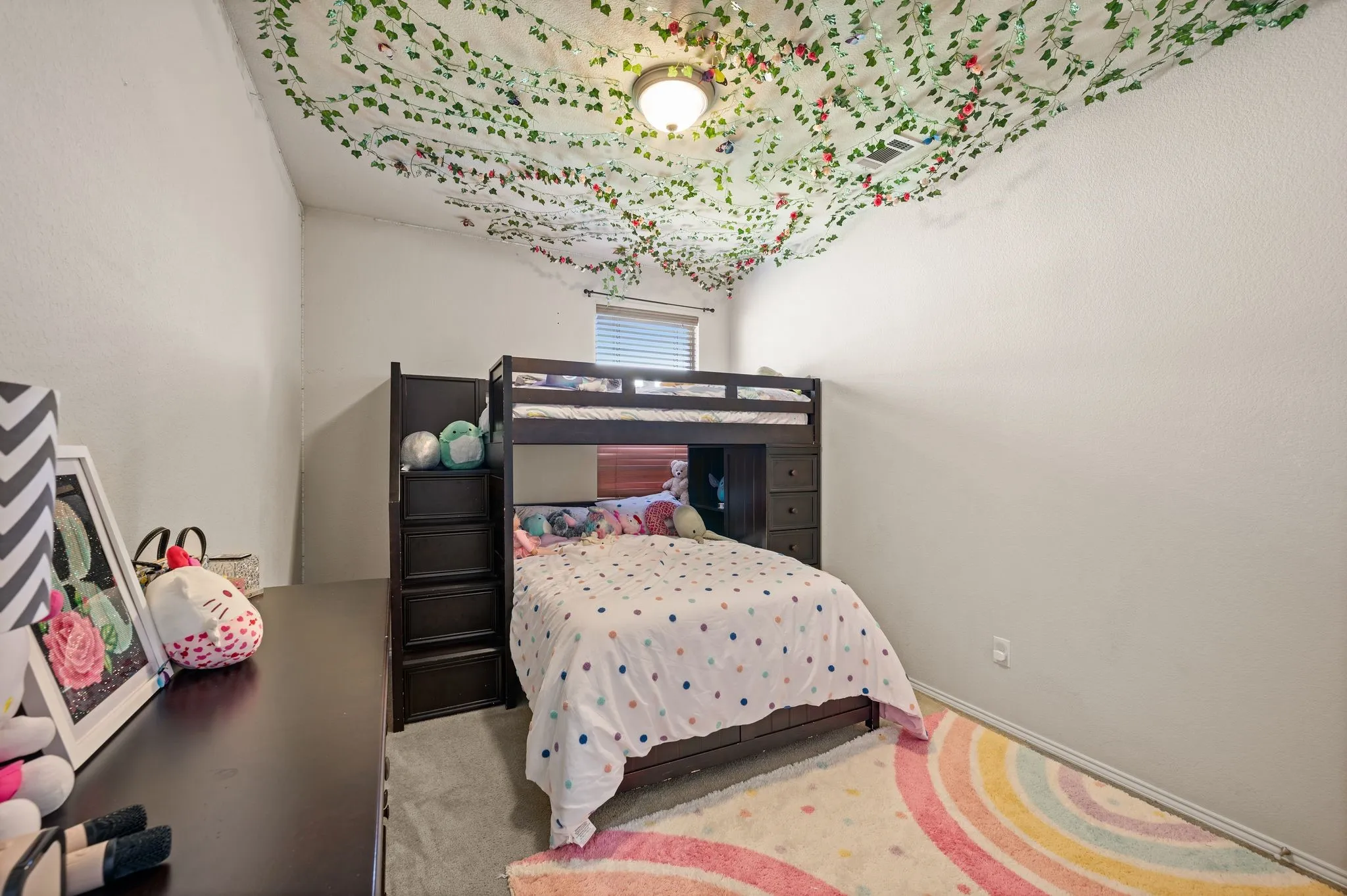 Single Family Residence For Sale in Tarrant County , 13160 Larks View Point, Fort Worth, Texas 76244, 3 Bedroom, 2 Bathroom, 2 Garage spaces, 2,421 Sqft, built in 2011, mls#21337906, Real Estate Agent in Fort Worth, Homes For Sale in Tarrant county, Homes For Sale in Fort Worth, Realtor in Fort Worth Texas, Real Estate Brokerage Independent Realty Texas, Luminita Cordes Realtor