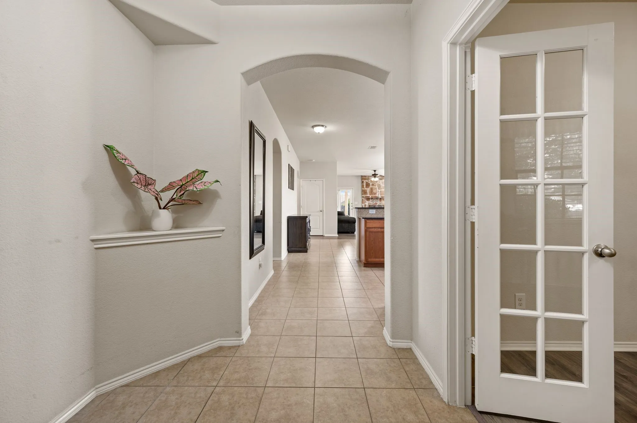 Single Family Residence For Sale in Tarrant County , 13160 Larks View Point, Fort Worth, Texas 76244, 3 Bedroom, 2 Bathroom, 2 Garage spaces, 2,421 Sqft, built in 2011, mls#21337906, Real Estate Agent in Fort Worth, Homes For Sale in Tarrant county, Homes For Sale in Fort Worth, Realtor in Fort Worth Texas, Real Estate Brokerage Independent Realty Texas, Luminita Cordes Realtor